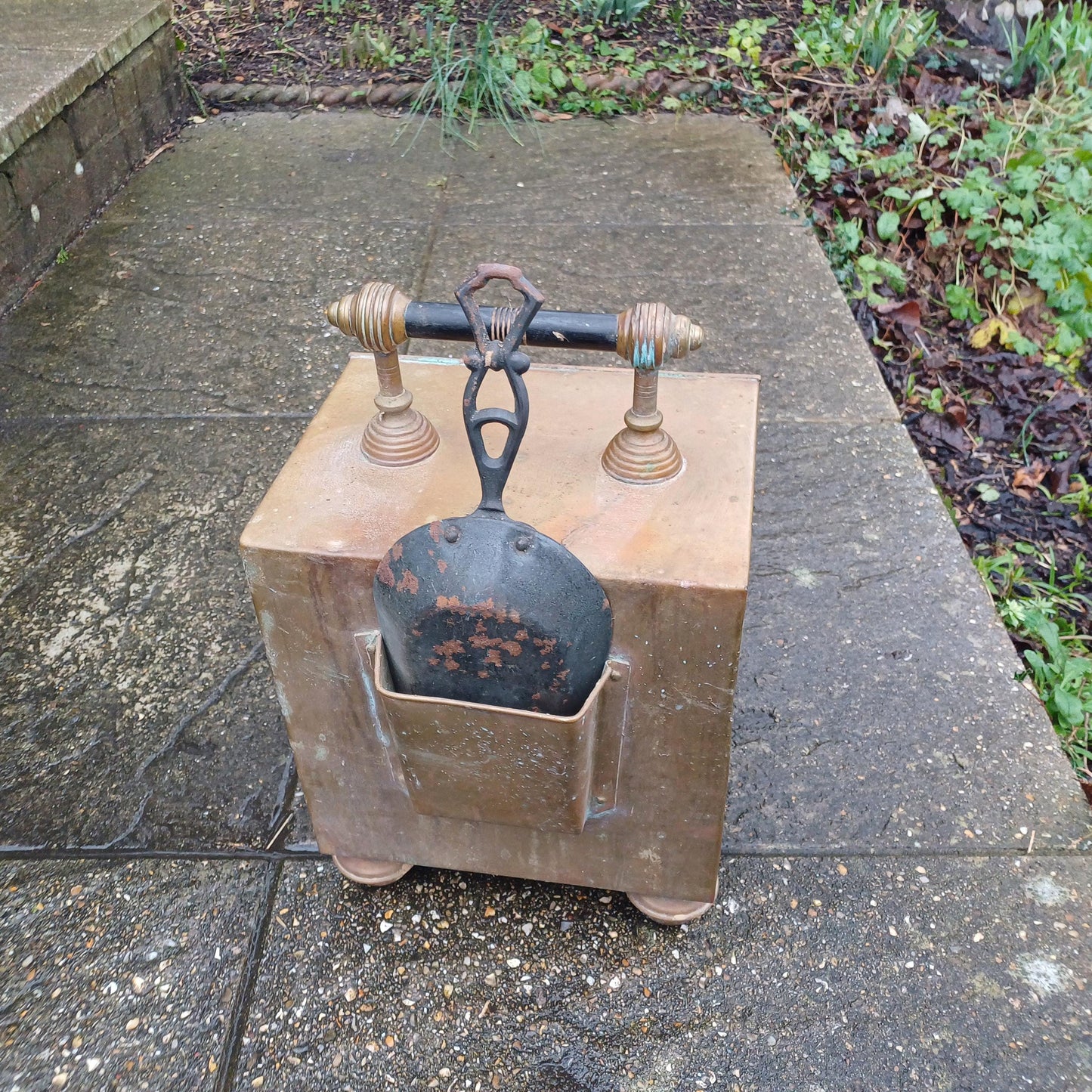 Vintage Late Victorisn Brass Coal Box Scuttle with Intact Liner and Shovel