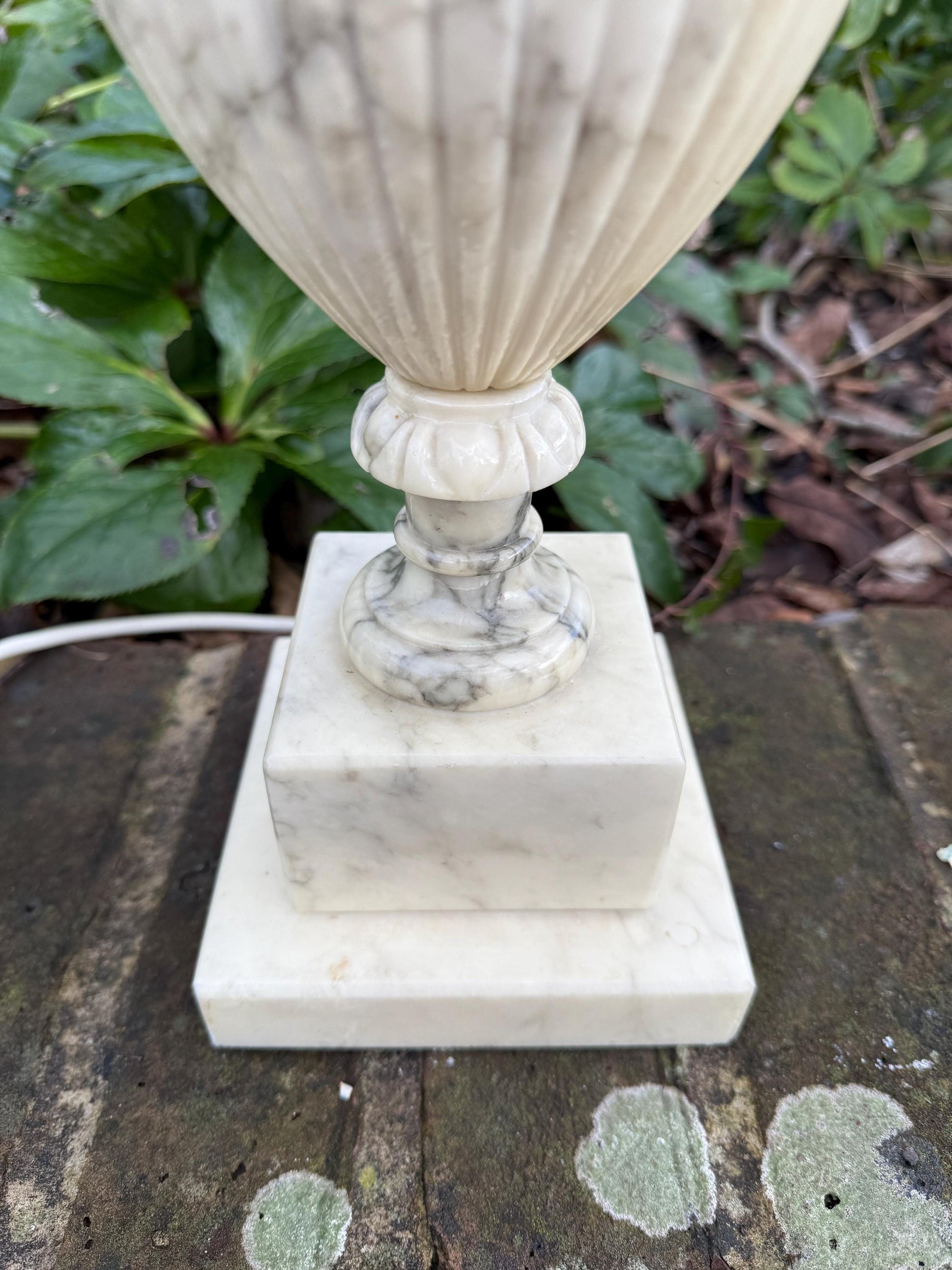Very large Italian Neo-Classical Alabaster Vintage Table Lamp - excellent condition and working