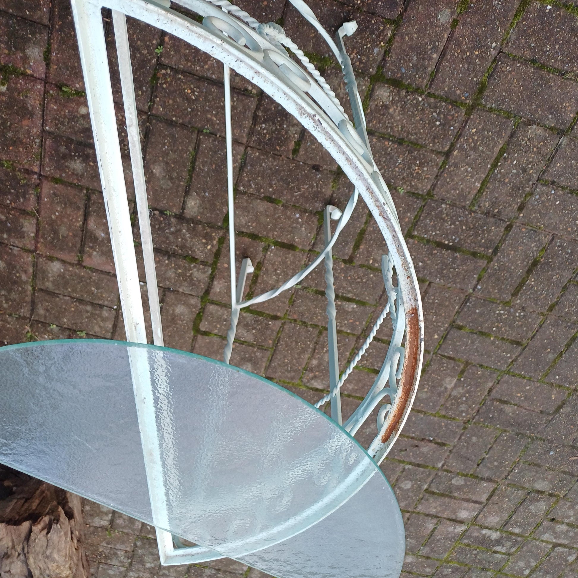 Pretty Painted Vintage Retro Mid-Century Occasional Side Table with Mottled Effect Glass Top Light Green