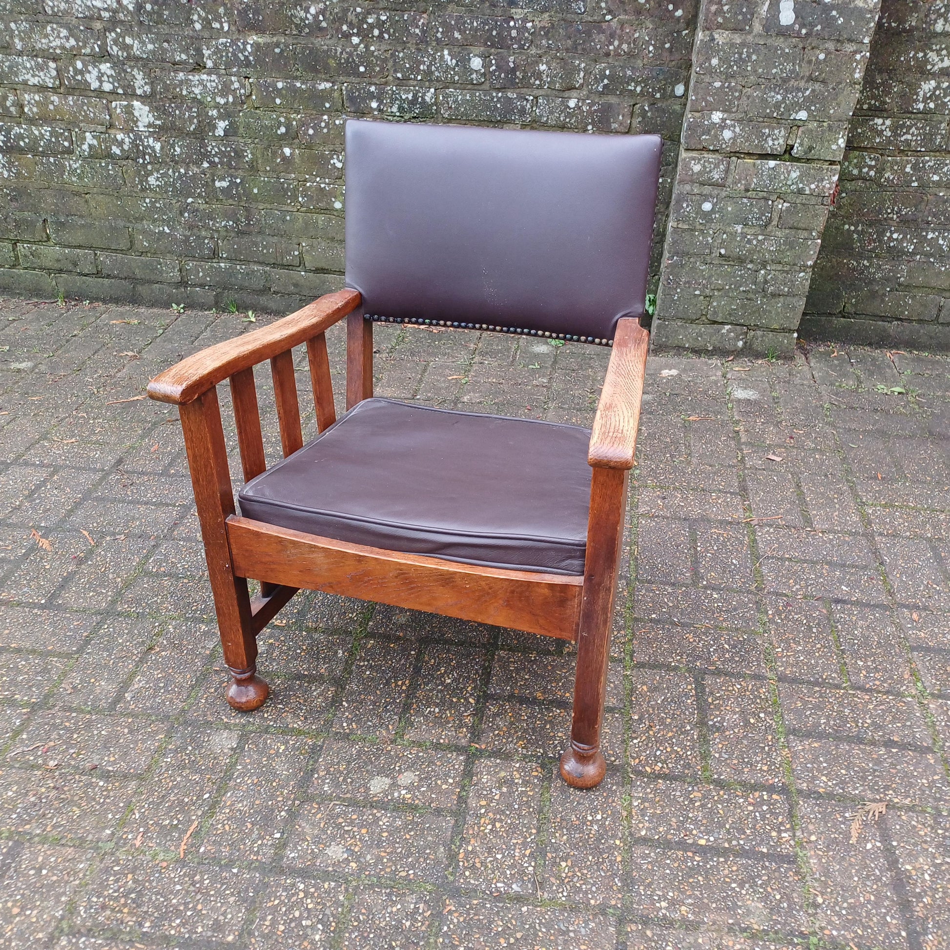 Vintage Solid Oak Upholstered Occasional Monkey Carver Chair Brown Leatherette