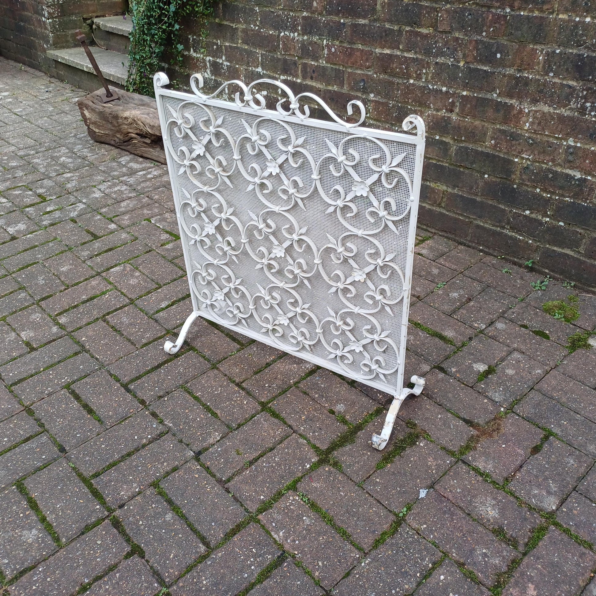 Vintage Mid 20th Century Iron Fire Screen Guard Painted White Heavy Quality