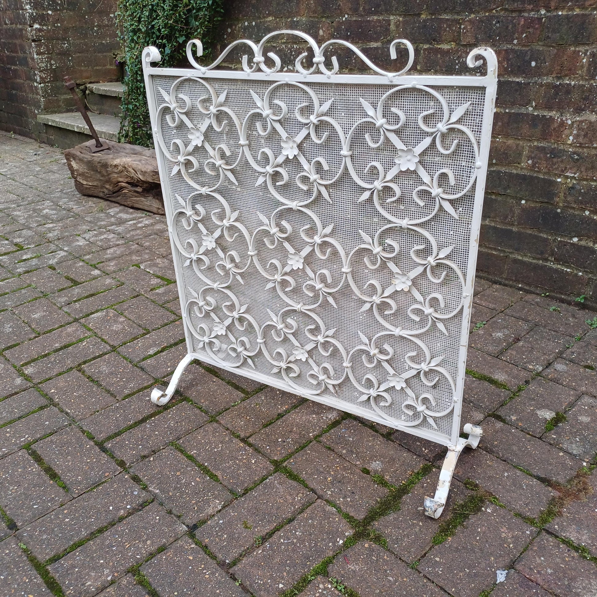 Vintage Mid 20th Century Iron Fire Screen Guard Painted White Heavy Quality