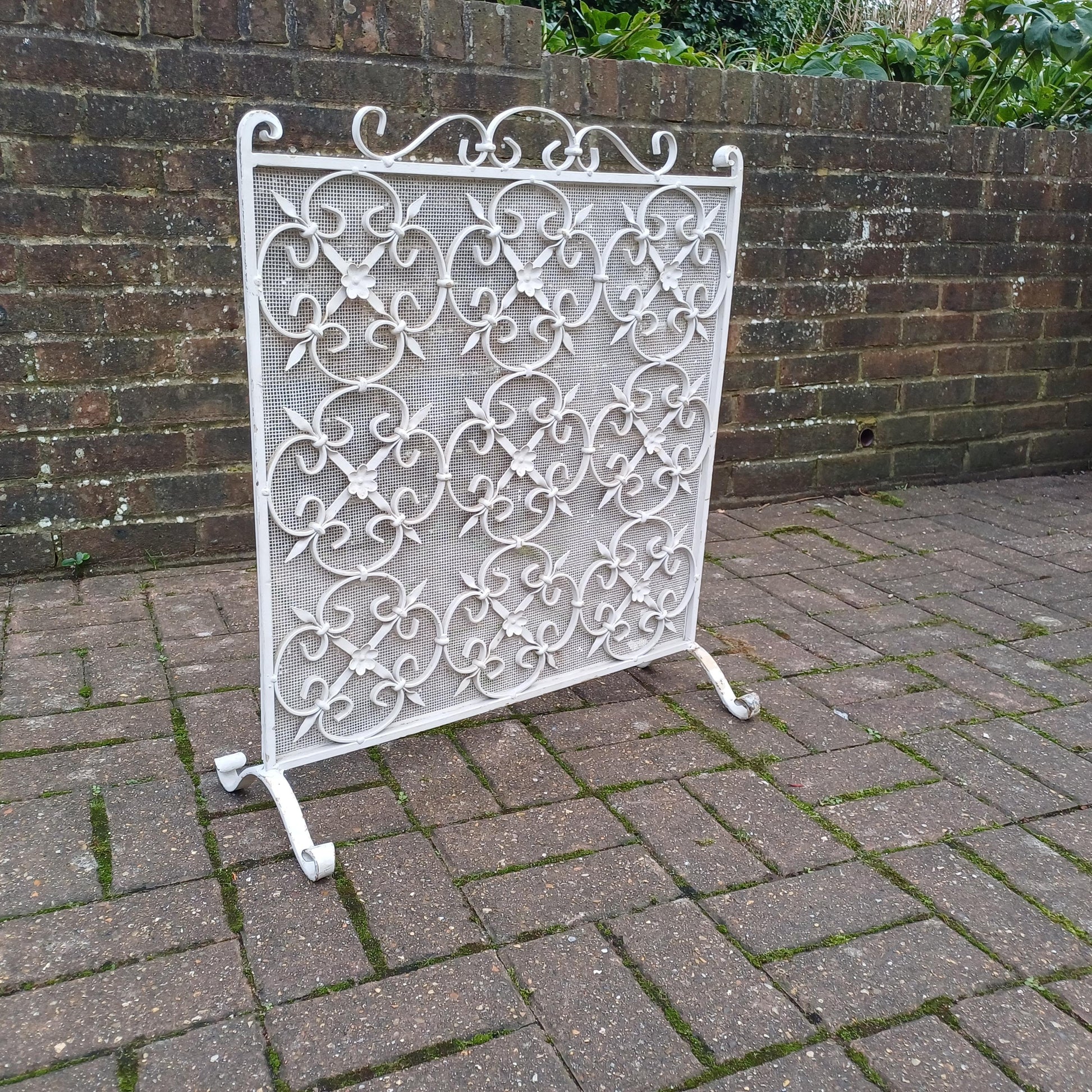 Vintage Mid 20th Century Iron Fire Screen Guard Painted White Heavy Quality
