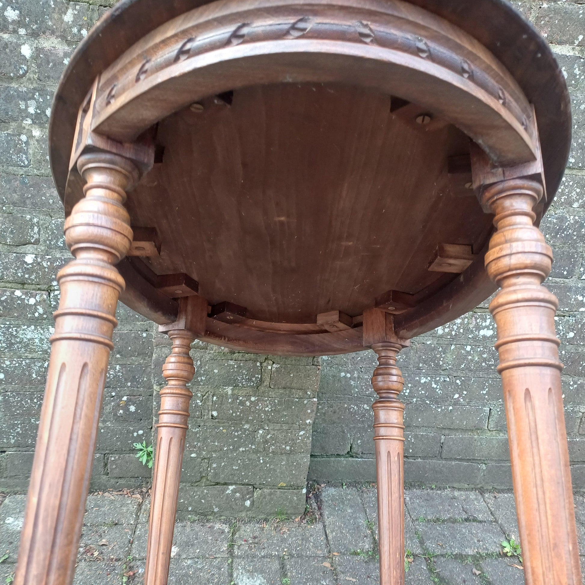 Beautiful Top Quality French Vintage 1920s Fruitwood Side Occasional Table FREE HAND Delivery