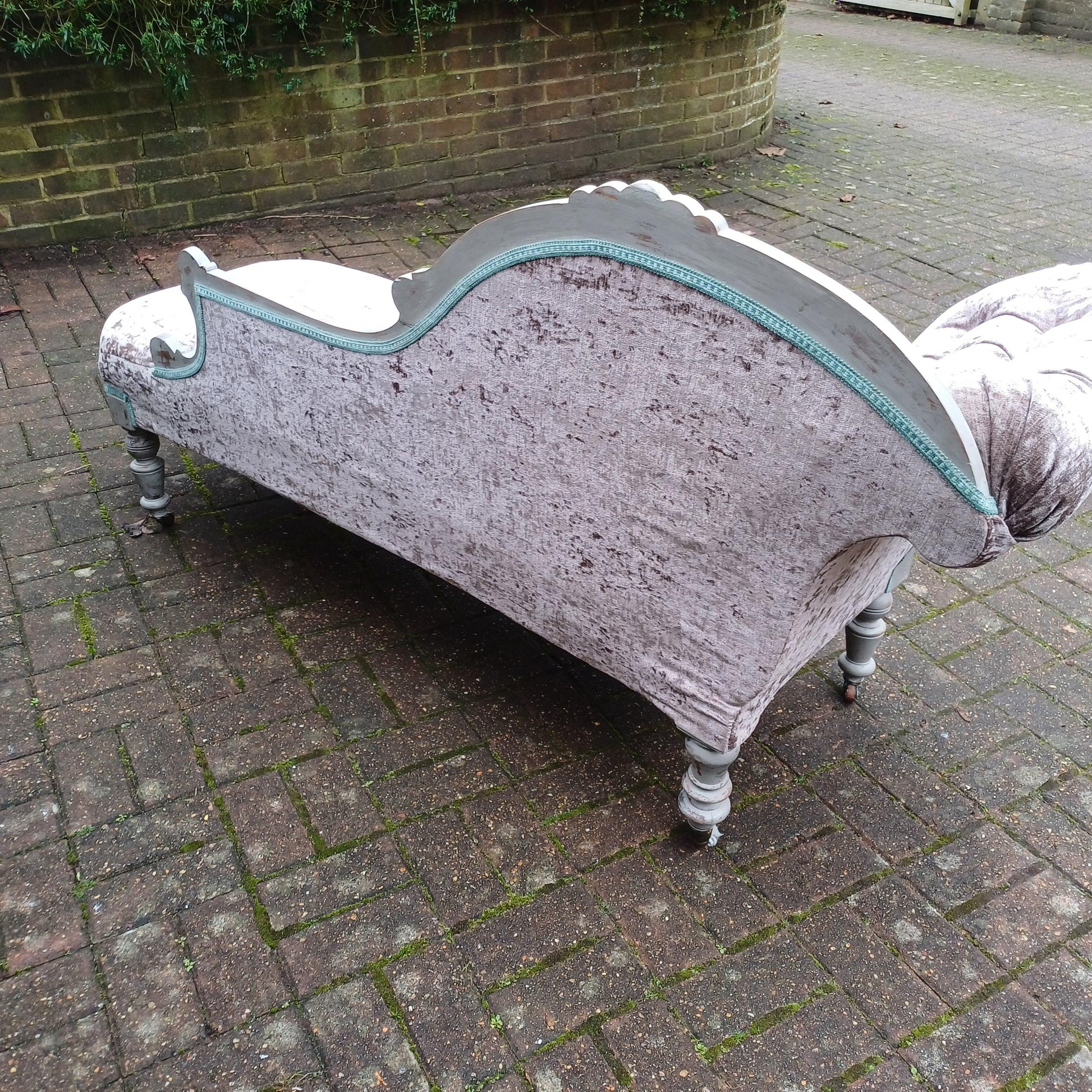 Grand Imposing Top Quality Bespoke Upcycled Vintage Painted and re-Upholstered Chaise Longue FREE HAND Delivery