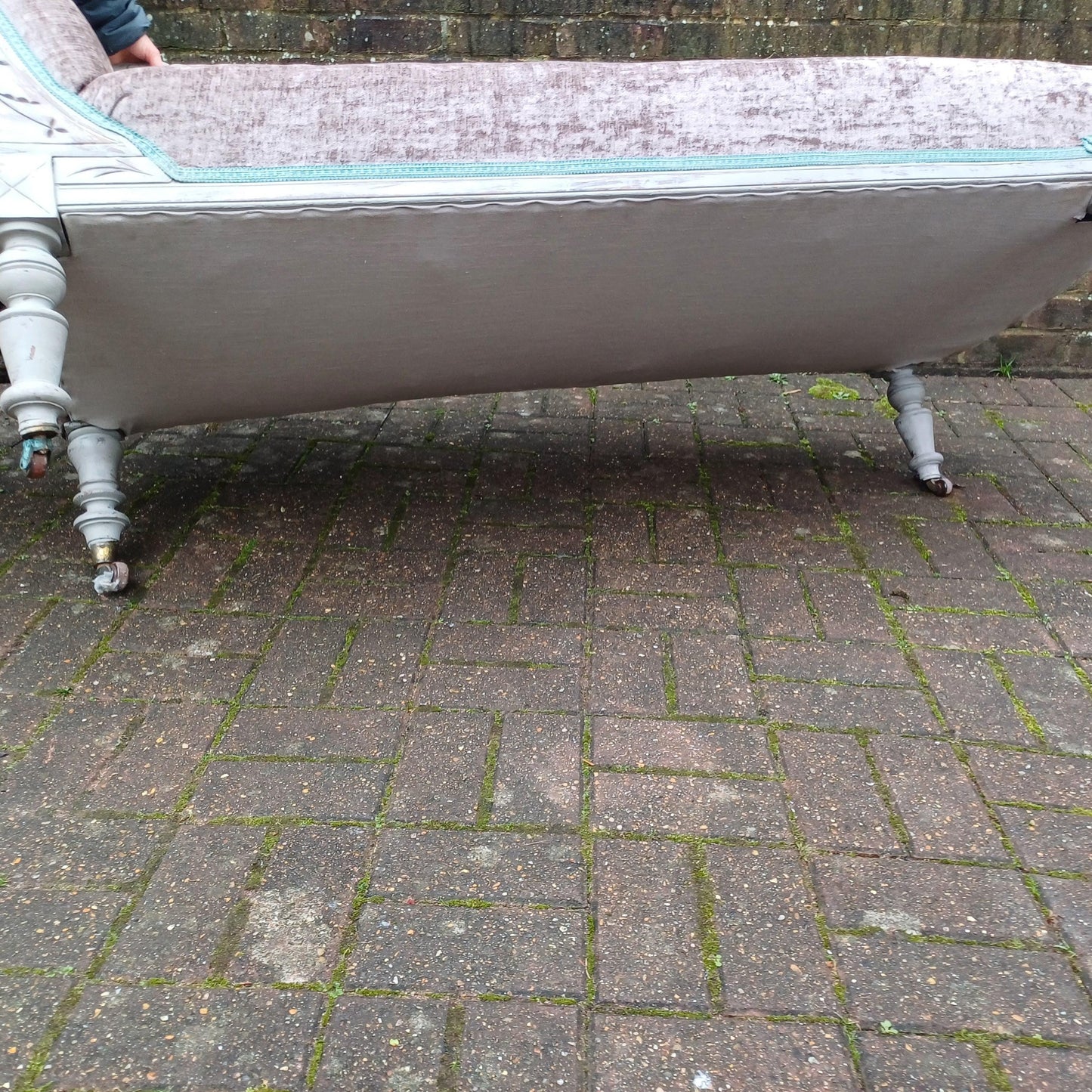 Grand Imposing Top Quality Bespoke Upcycled Vintage Painted and re-Upholstered Chaise Longue FREE HAND Delivery