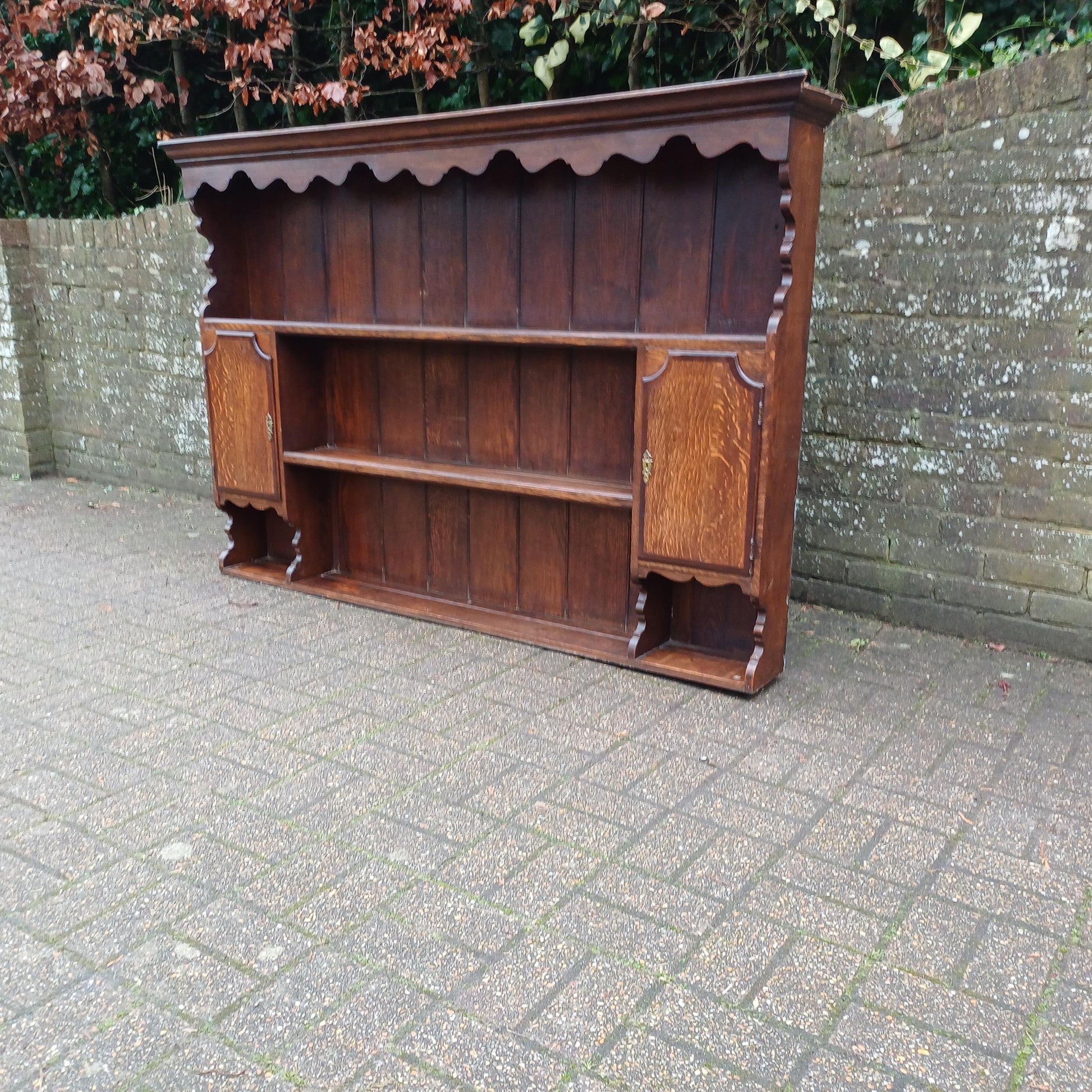 Huge Imposing 6ft Victorian Plate Rack Dresser Top Display Shelves Made of Solid Oak with 2 Cupboards FREE HAND Delivery