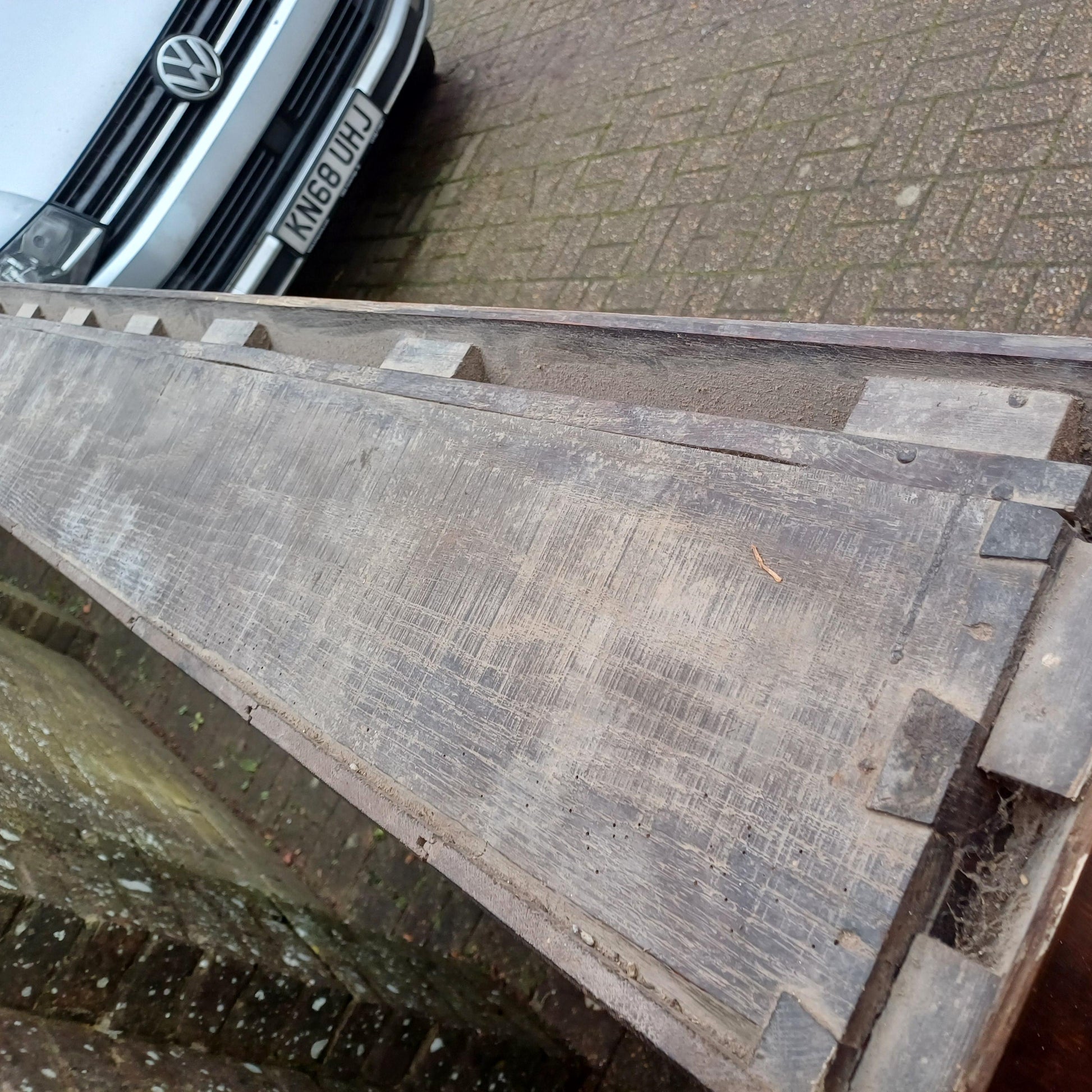 Huge Imposing 6ft Victorian Plate Rack Dresser Top Display Shelves Made of Solid Oak with 2 Cupboards FREE HAND Delivery
