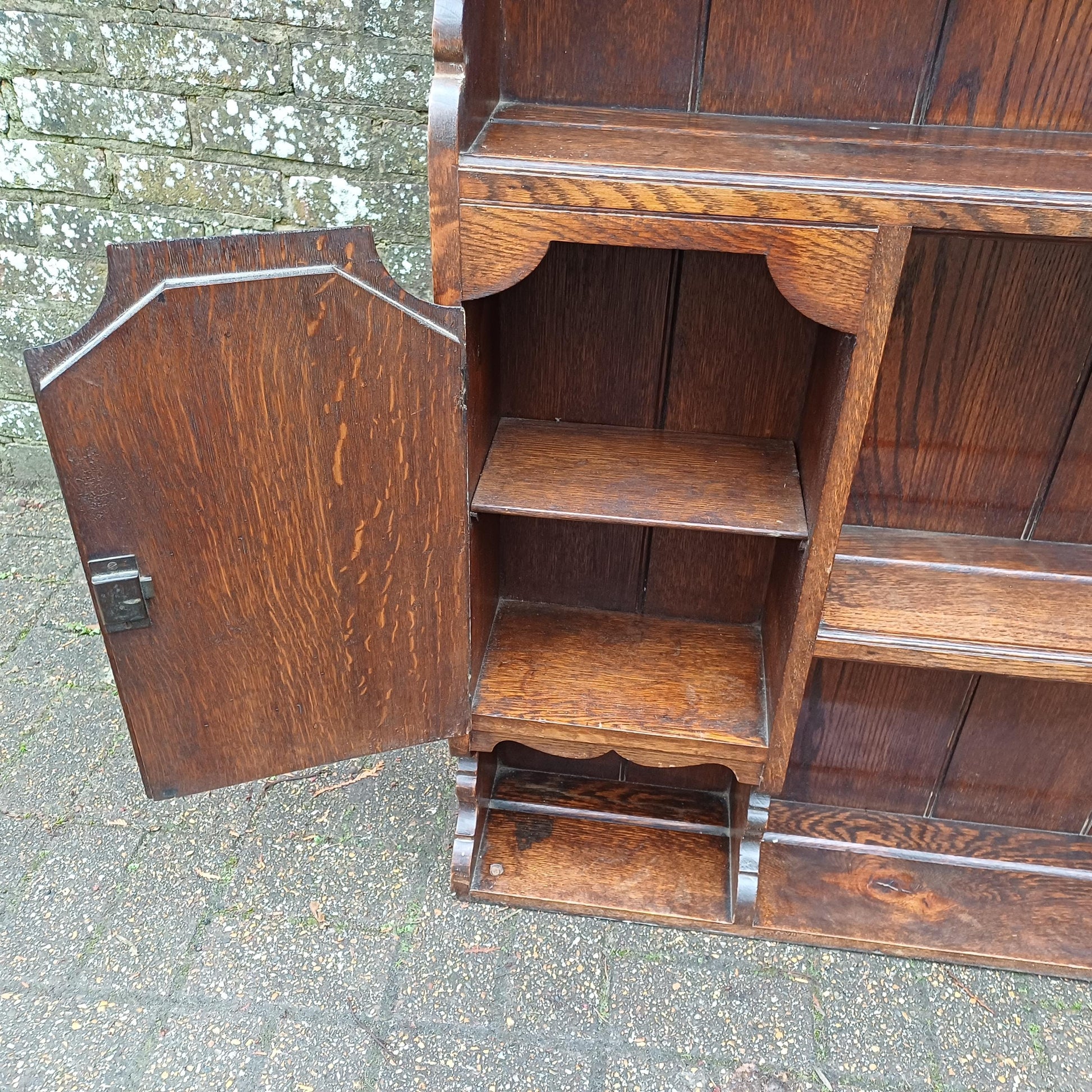 Huge Imposing 6ft Victorian Plate Rack Dresser Top Display Shelves Made of Solid Oak with 2 Cupboards FREE HAND Delivery