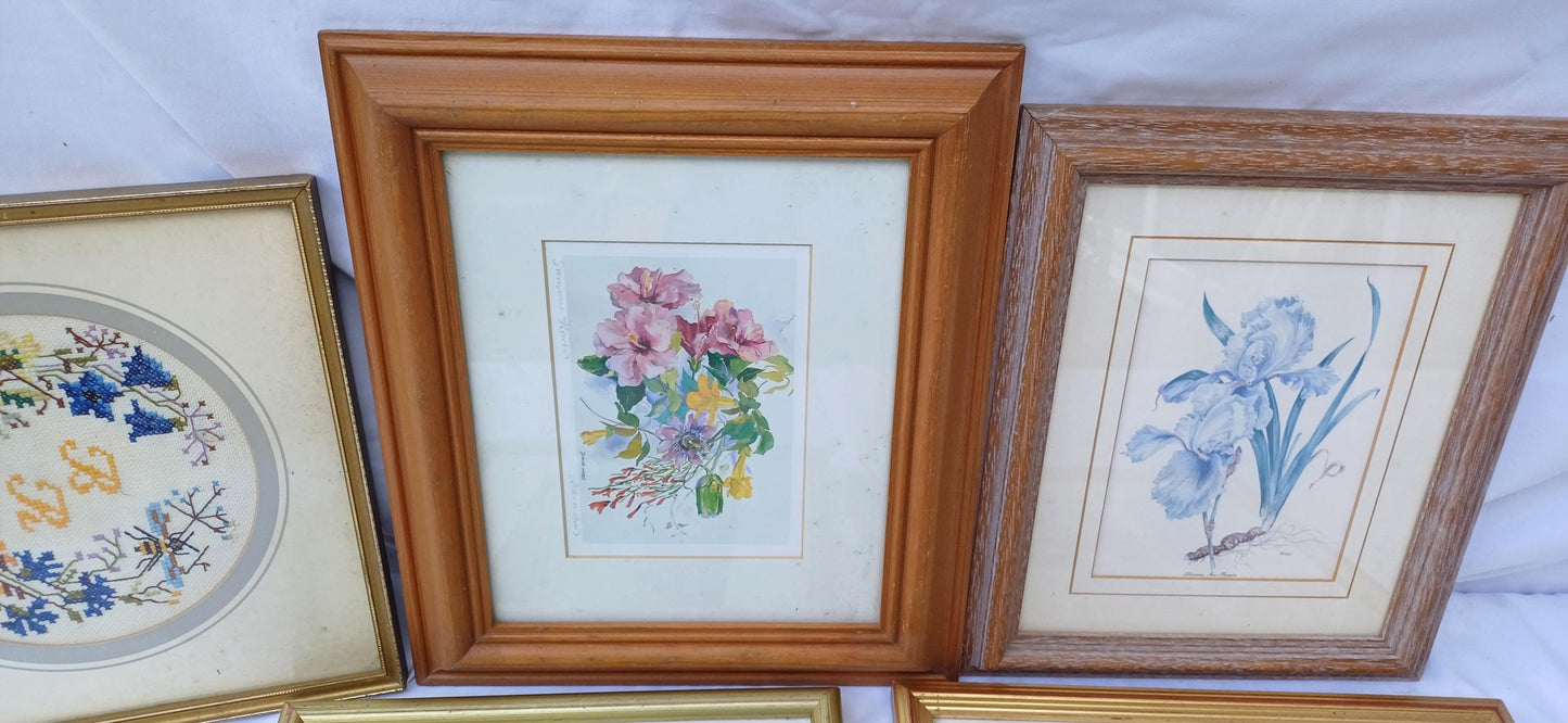 Collection of 5 Gold Vintage Pictures Prints Frames Framing Glazed with Boarded Backings Frame Photo Photograph Artist Upcycling Project.