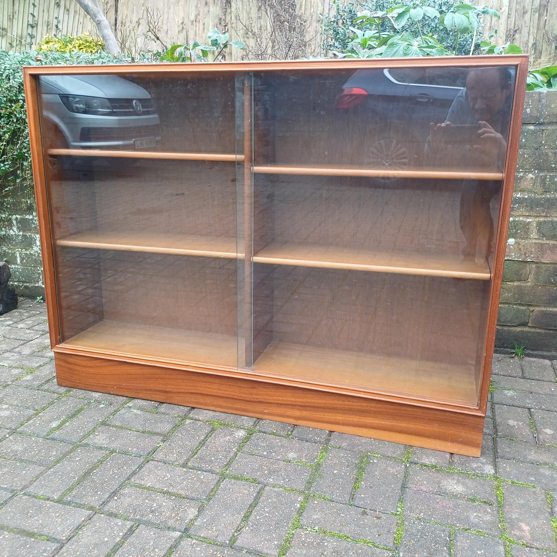 Classic Solid Wood Mid Century Retro Glazed Display Bookcase with Thick Glass Doors FREE HAND Delivery.