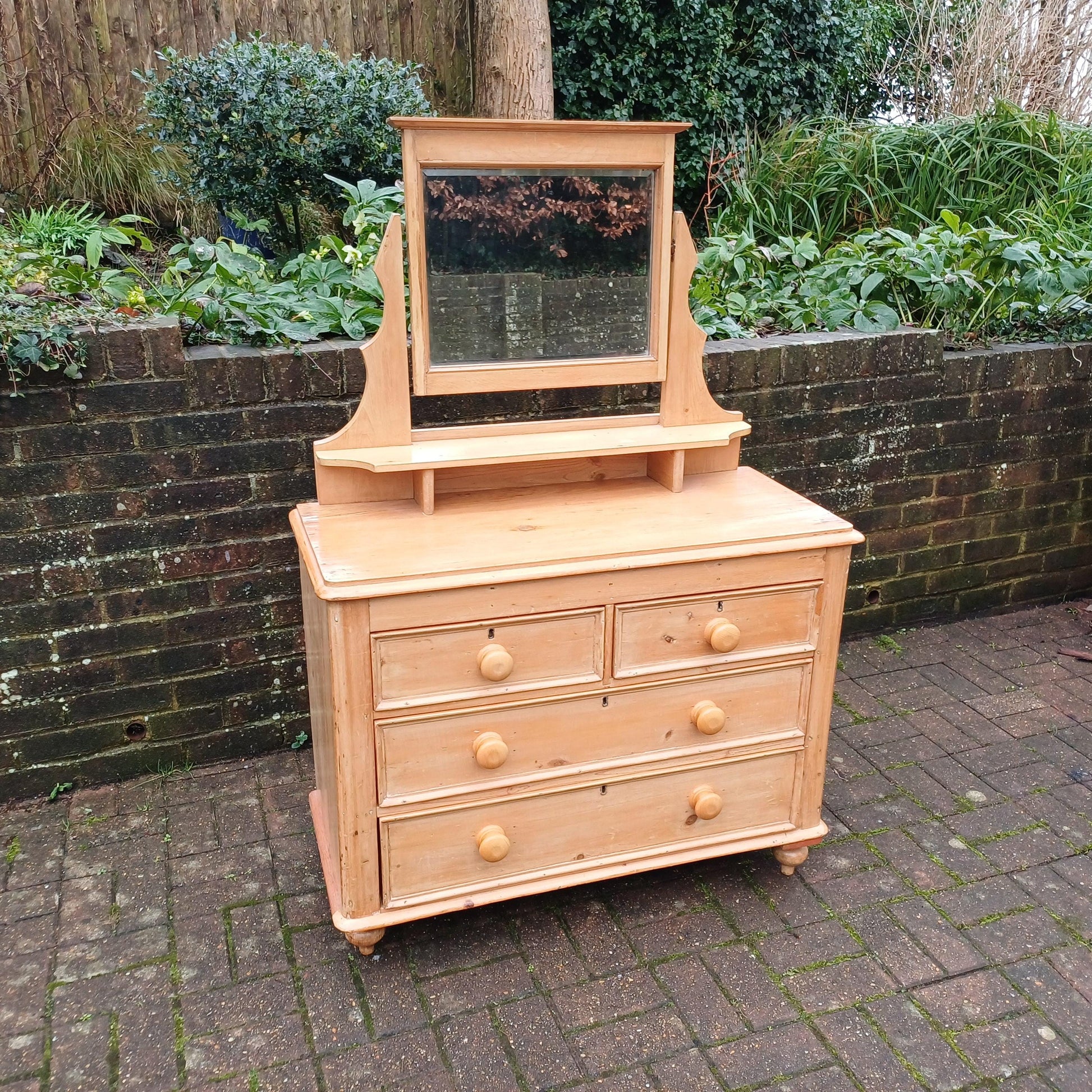 An Outstanding Victorian Stripped Pine Chest of Drawers Dressing Table Adjustable Mirror Tough Finish FREE HAND Delivery