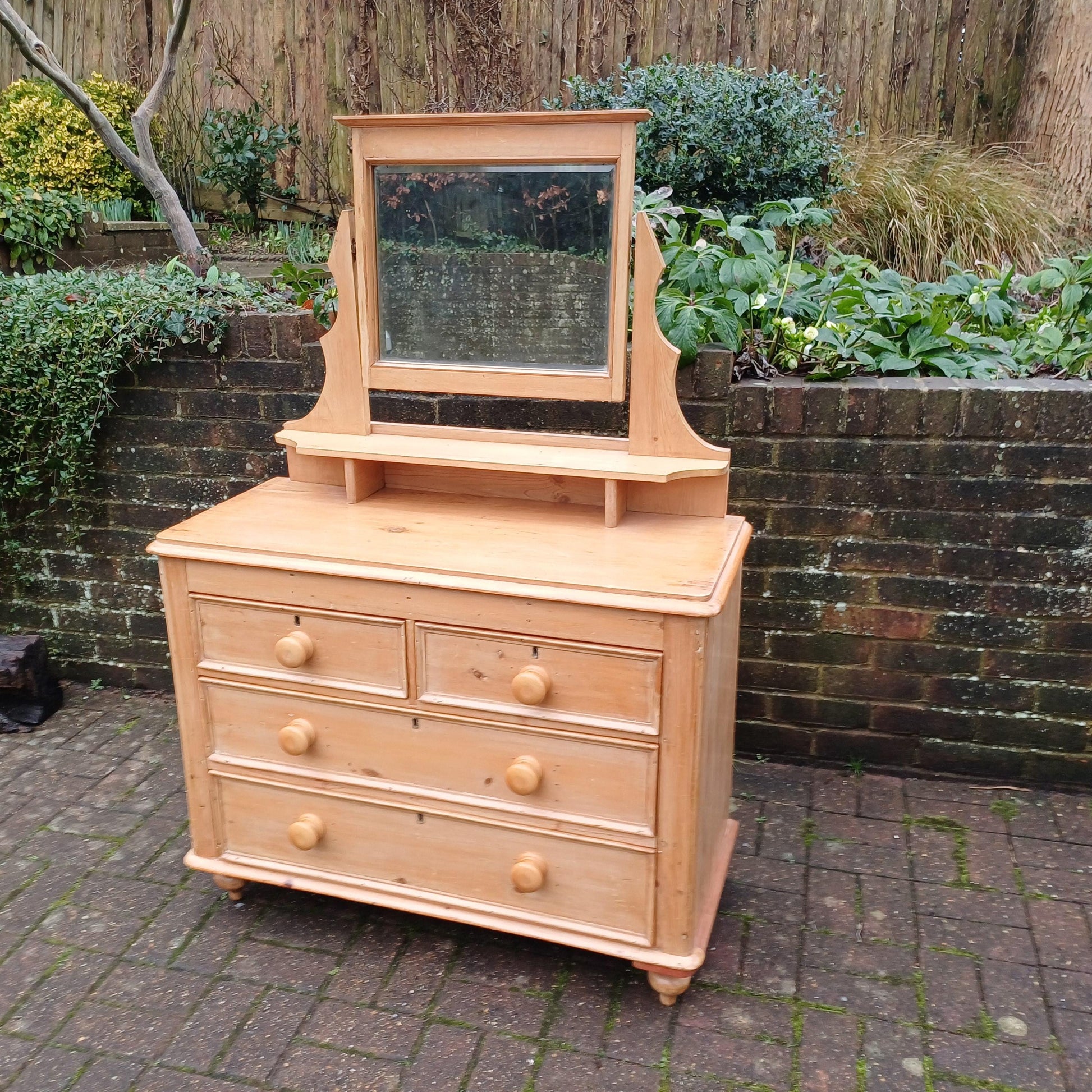 An Outstanding Victorian Stripped Pine Chest of Drawers Dressing Table Adjustable Mirror Tough Finish FREE HAND Delivery