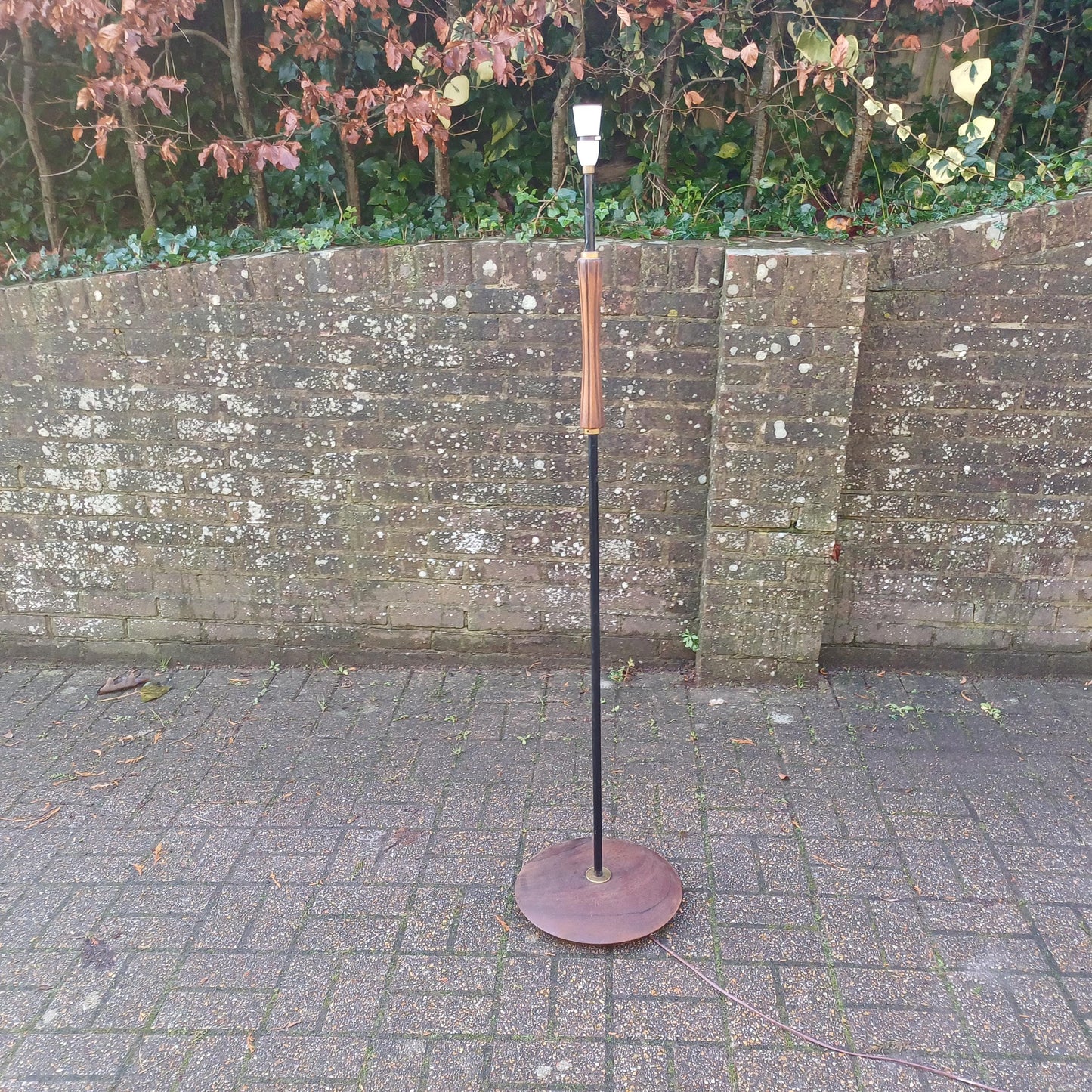 Classic Retro 1950s Teak and Metal Standard Lamp – Vintage Mid Century Chic FREE HAND Delivery