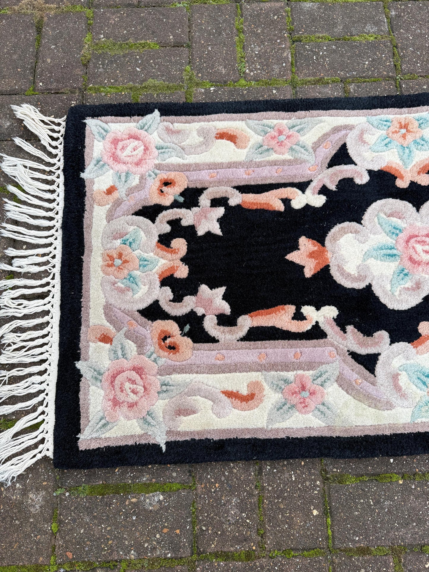 Black Thick Pile Chinese Wool Rug (136cm x 62cm)