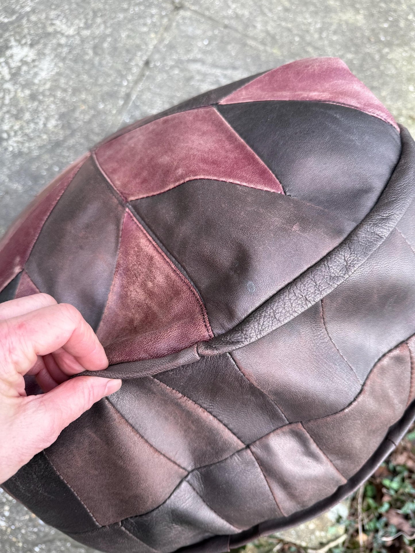 Retro vintage Pouf / Beanbag in leatherette - aged and charming - Hippy retro cushion, stool, bohemian decor, bean bag
