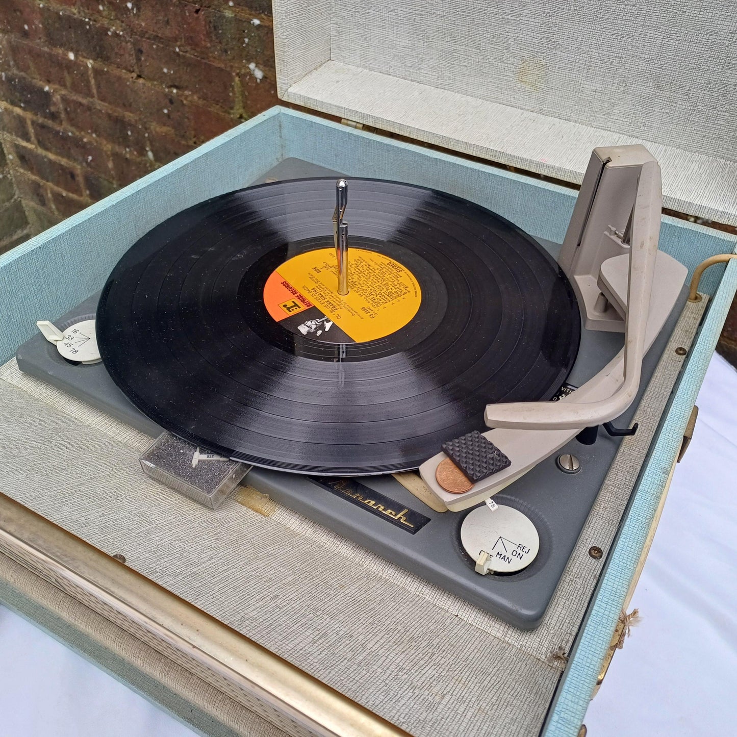 Retro Mid-Century Record Player – Retro Chic with Atomic Leg Plates Monarch 'The Dansette Bermuda'