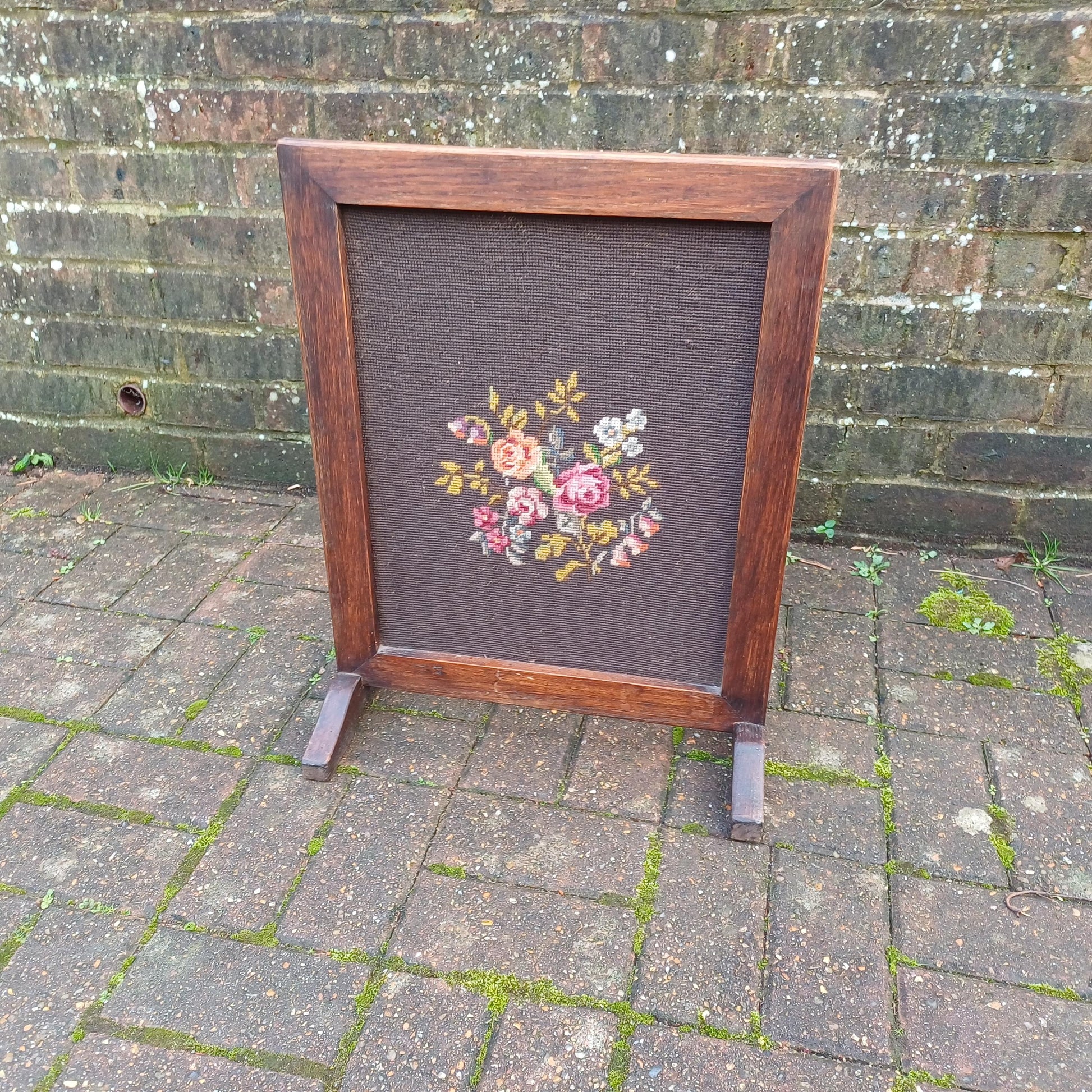 Pretty Vintage Solid Oak Fire Screen with Brown Still Life Tapestry