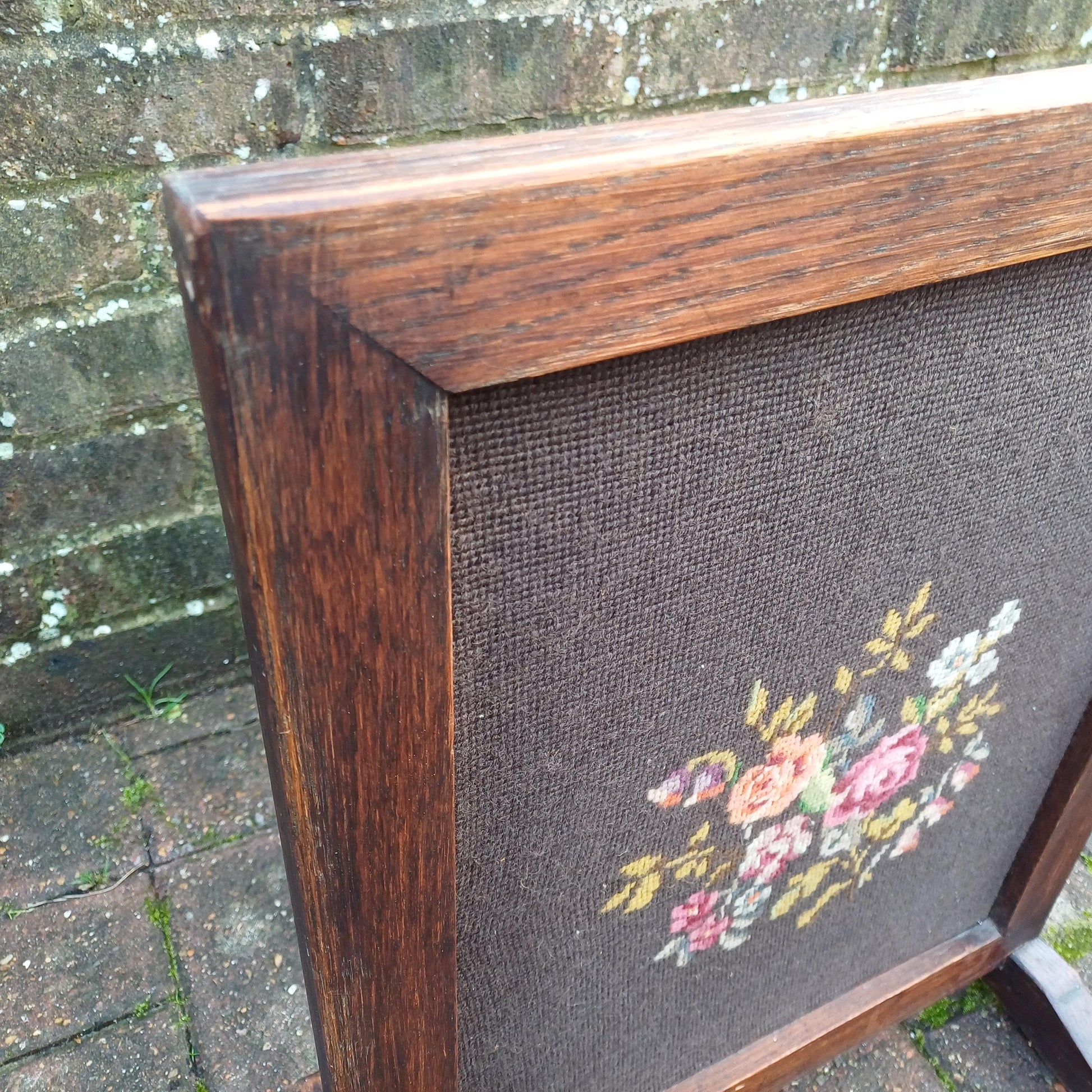 Pretty Vintage Solid Oak Fire Screen with Brown Still Life Tapestry
