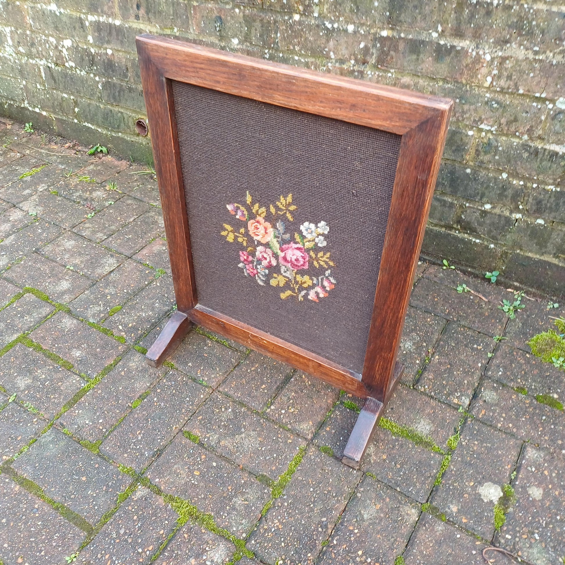 Pretty Vintage Solid Oak Fire Screen with Brown Still Life Tapestry