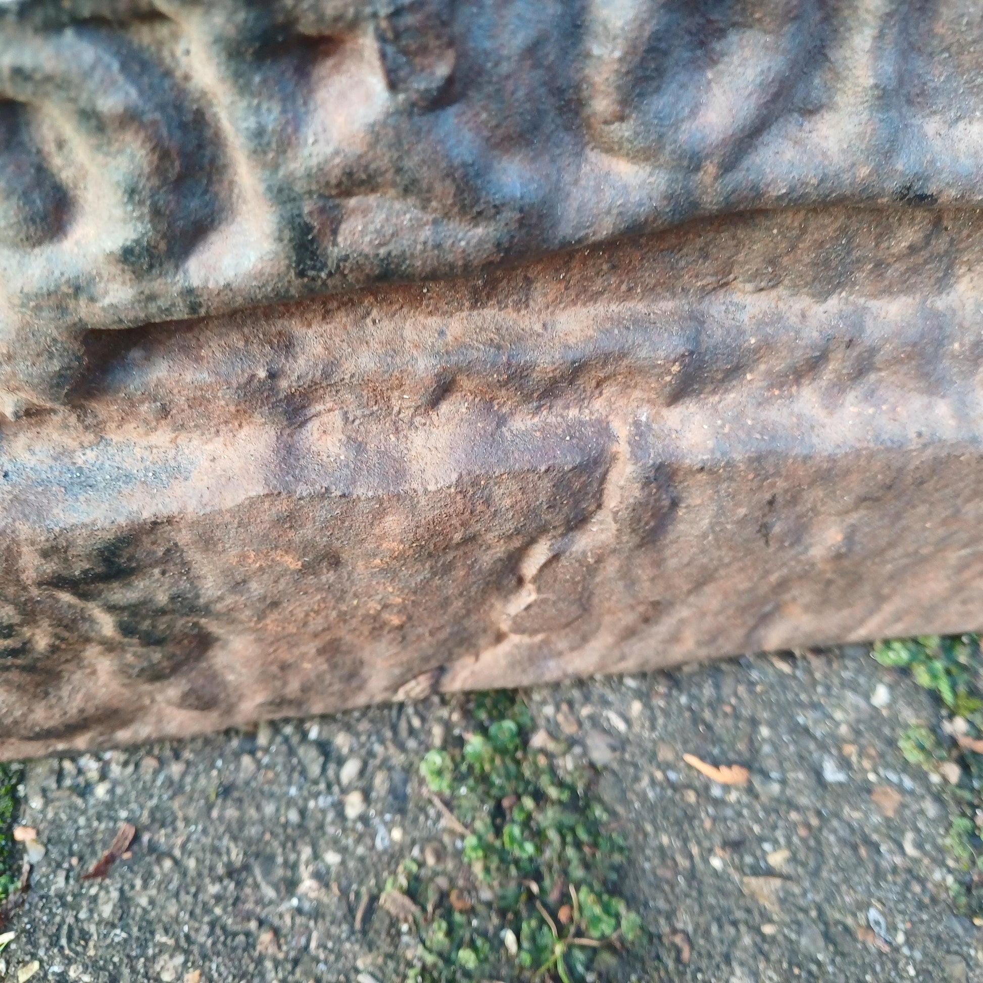 Huge Breathtaking 53 kg Solid Iron Fire Back Historical Aesthetics 'God and my Right' 17th or 18th Century