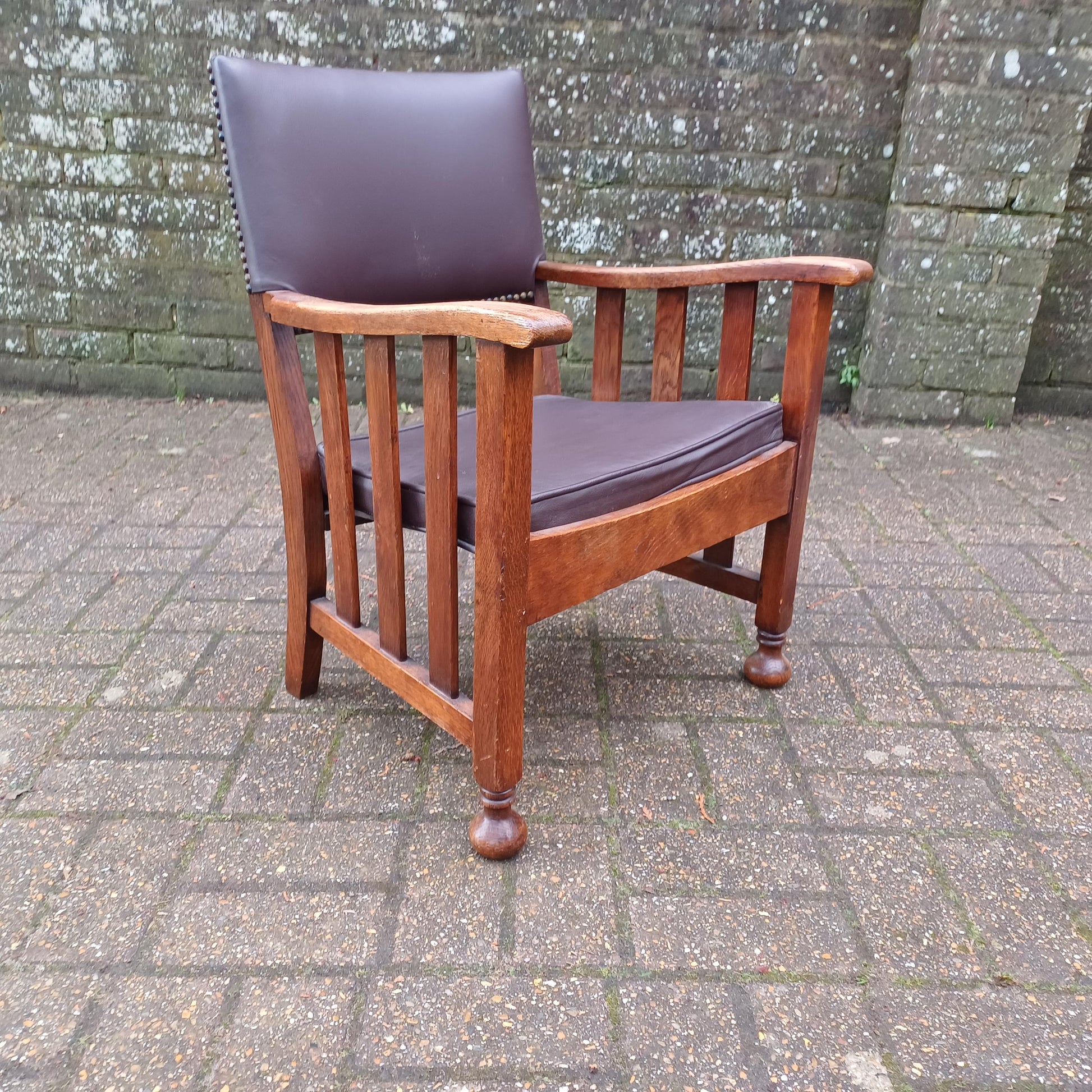 Vintage Solid Oak Upholstered Occasional Monkey Carver Chair Brown Leatherette