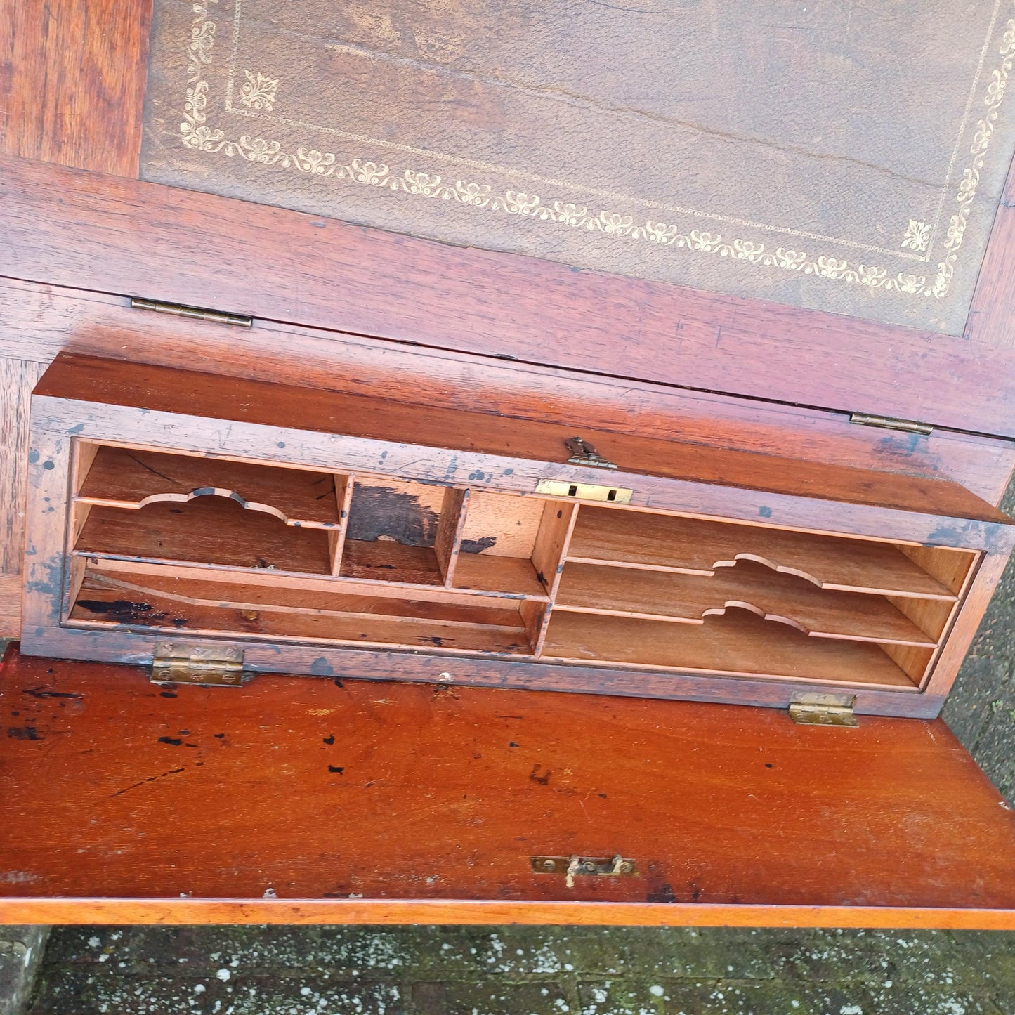 Vintage Davenport Antique Walnut Writing Desk with Carved Panel, Late 19th/Early 20th Century FREE HAND Delivery