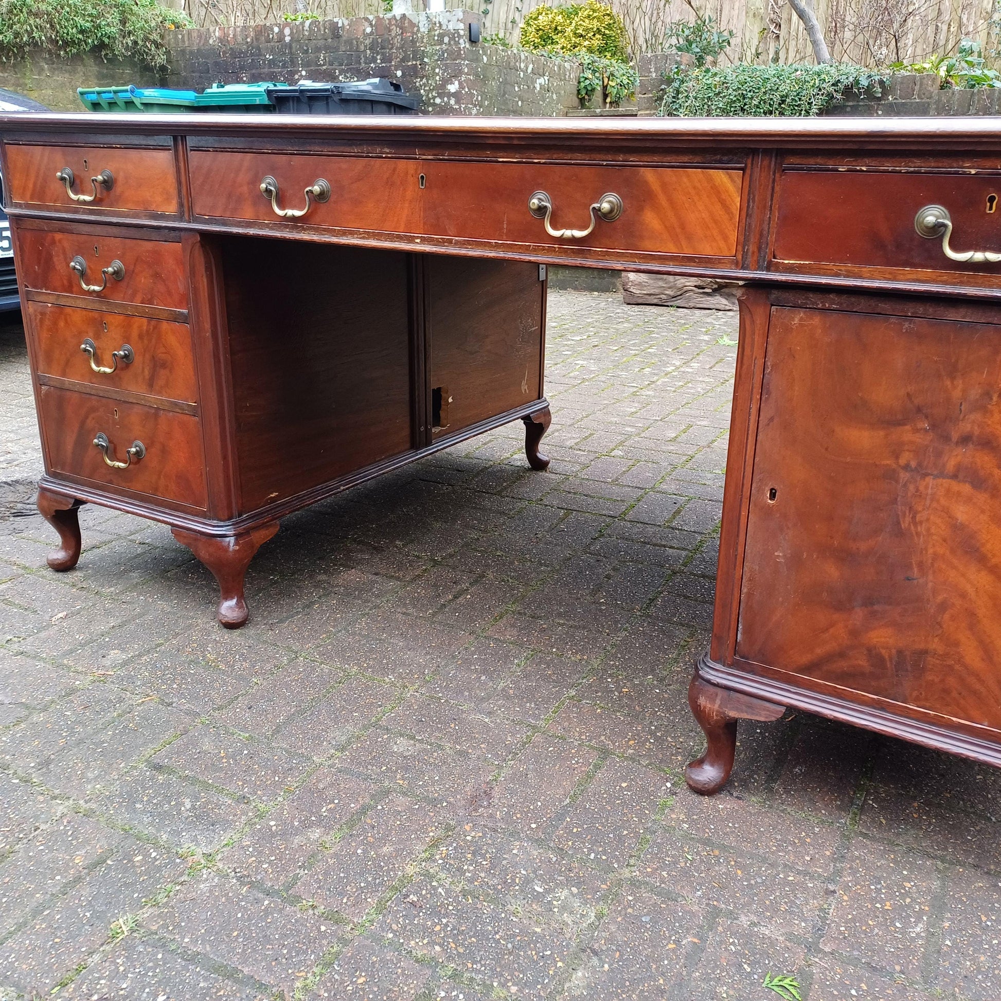 Huge Vintage Mahogany 60s/70s Partners Pedestal Kneehole Desk. 168 x 107 cm FREE HAND Delivery