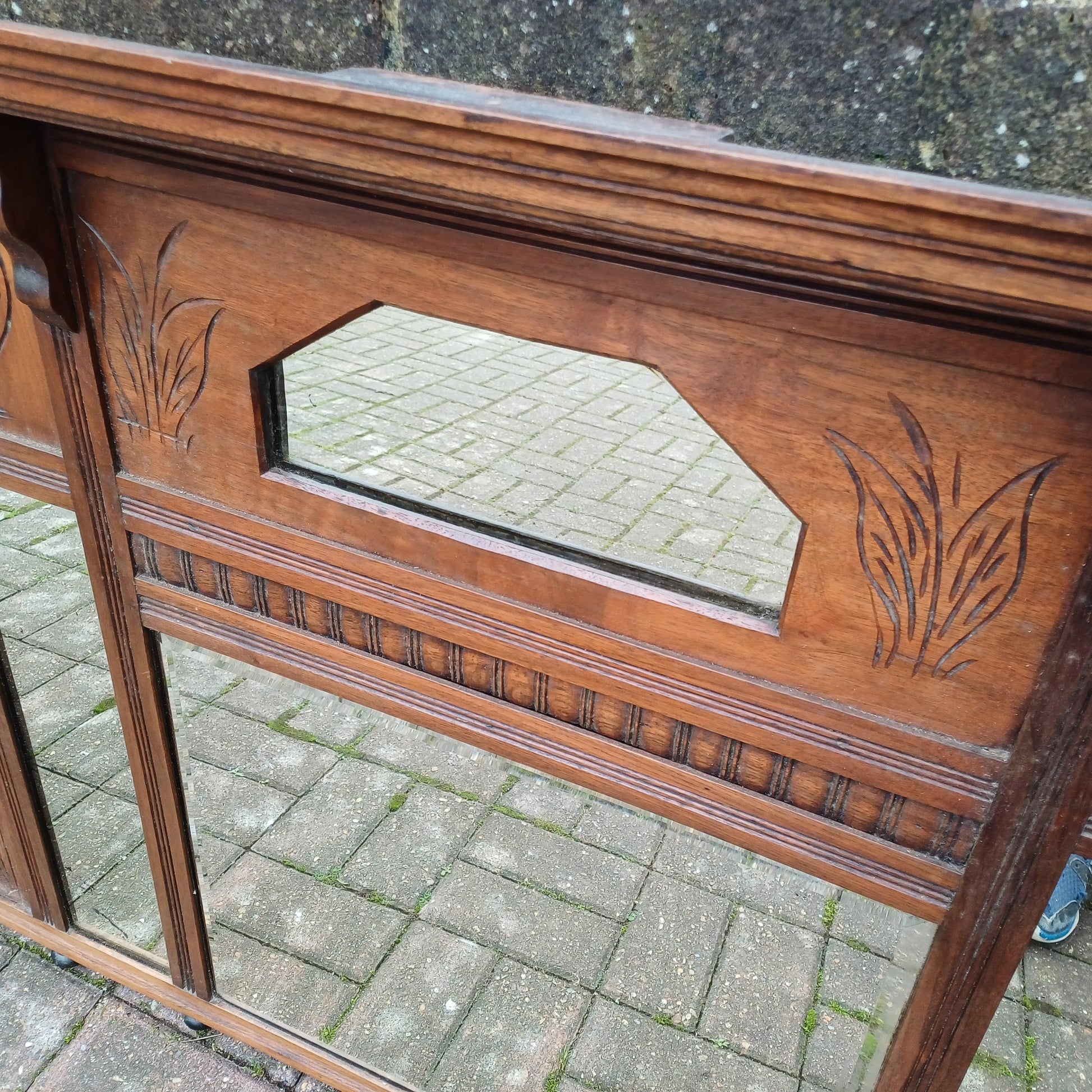 Beautiful Late Victorian Mahogany or Walnut Overmantel or Wall Mirror – FREE HAND Delivery