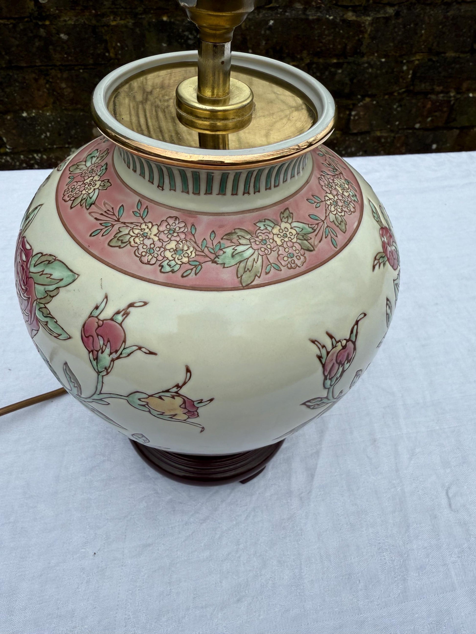 Vintage painted Oriental Chinese Table Lamp with Rose detail - PAT tested and working