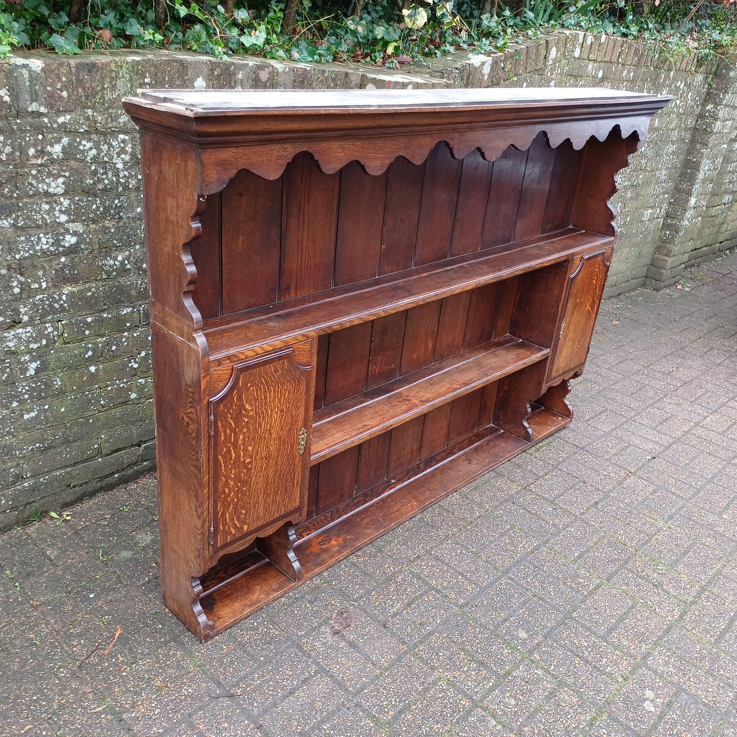 Huge Imposing 6ft Victorian Plate Rack Dresser Top Display Shelves Made of Solid Oak with 2 Cupboards FREE HAND Delivery
