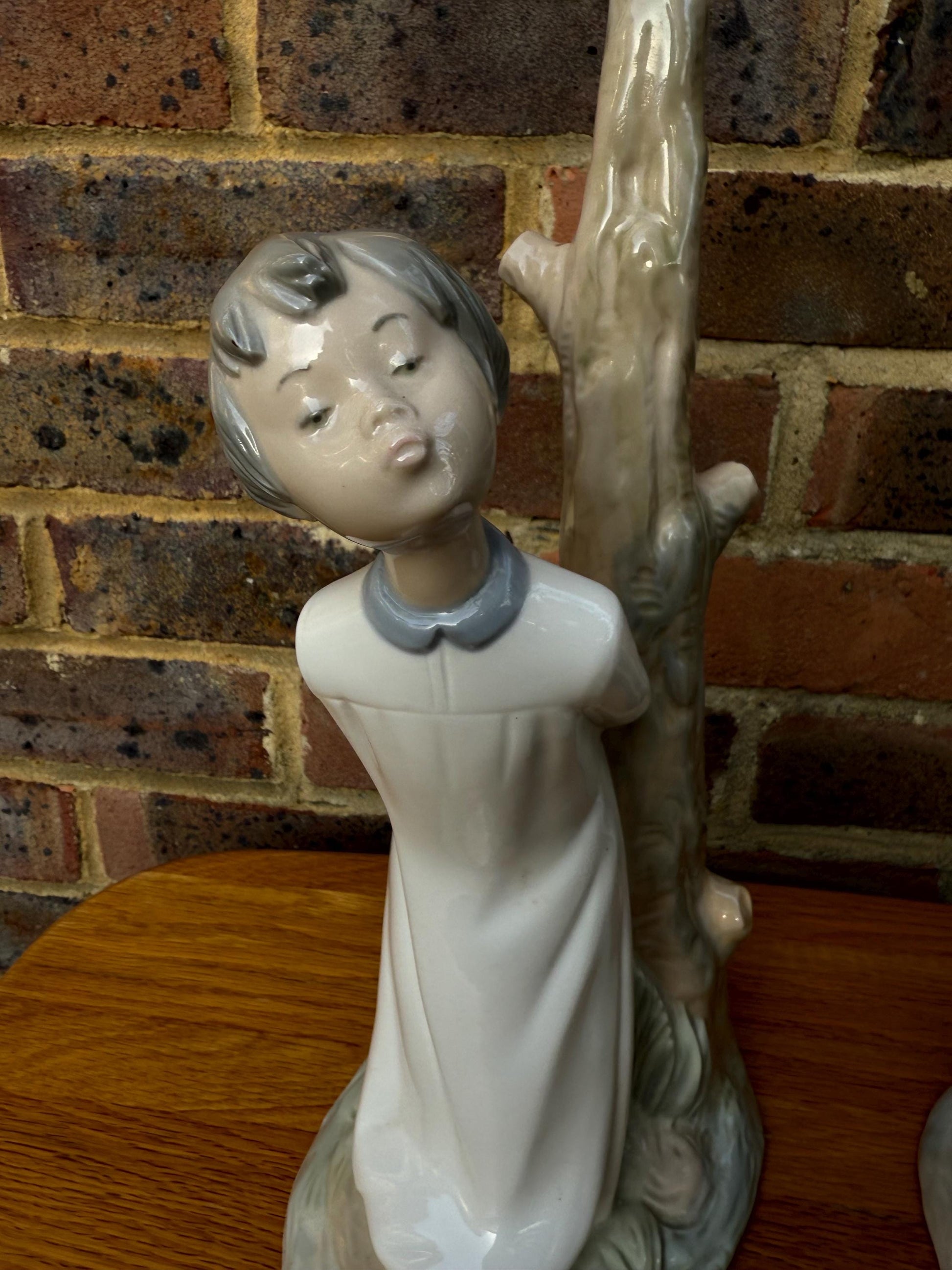 Pair Vintage Retro Lladro Bedtime Character Porcelain Lamps - Going to Bed, Kiss Me Goodnight - PAT tested, Excellent condition
