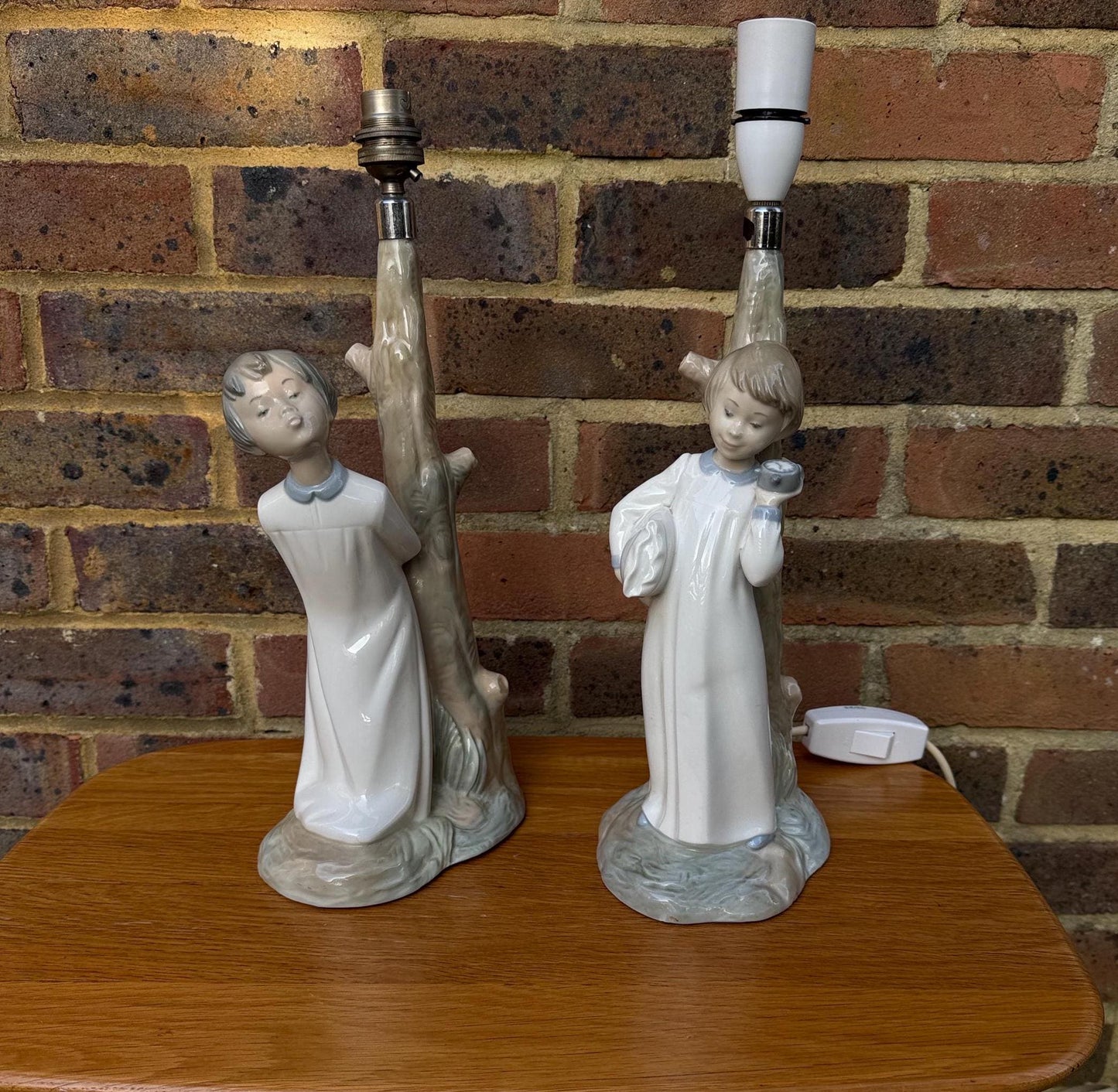 pair vintage retro Lladro Zaphir bedside lamps. Kiss me goodnight and going to bed. Perfect for bedroom, child room, ornursery. PAT tested