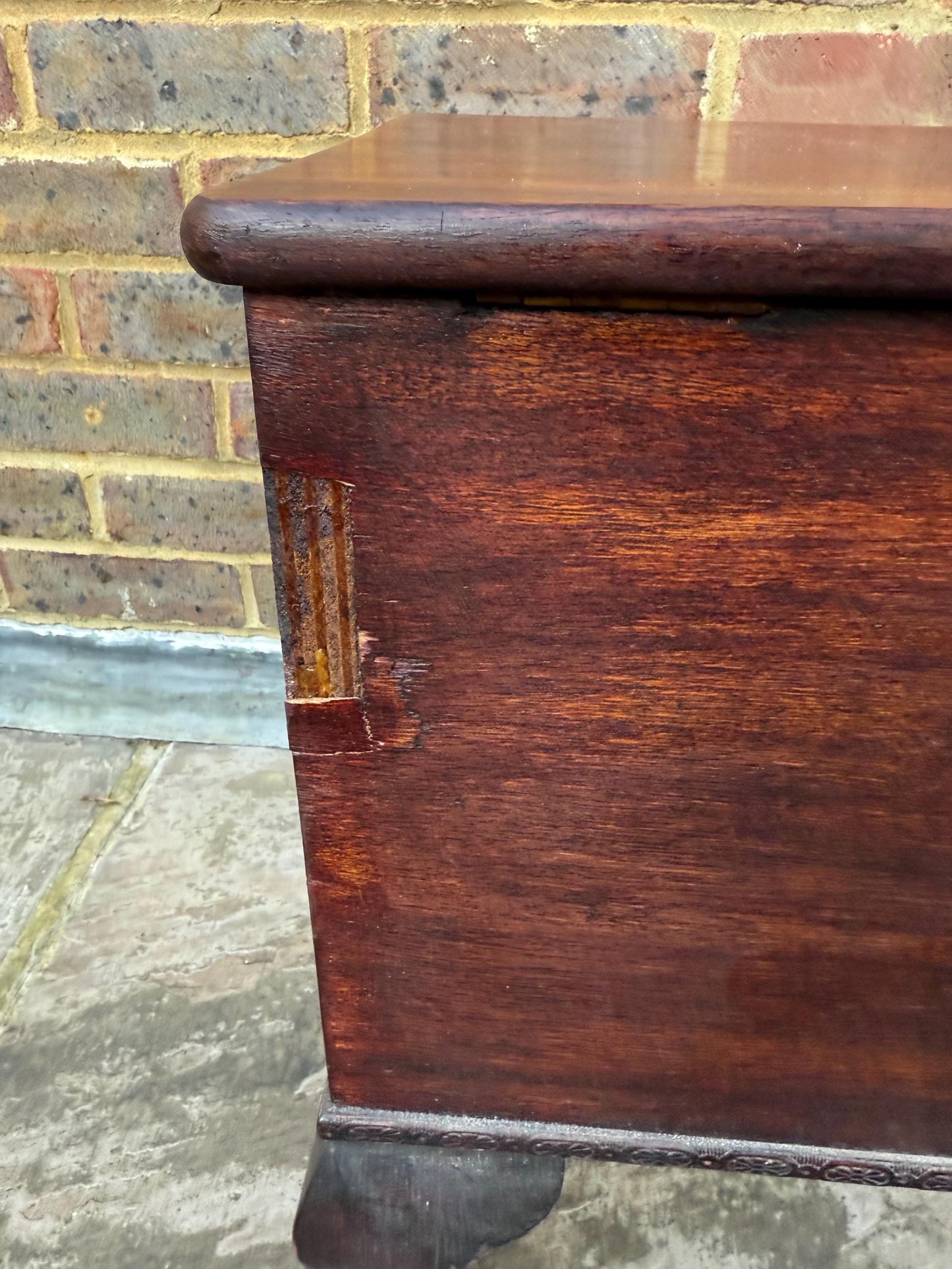 Mid Century Superb Quality Vintage Workbox. Sewing paraphernalia