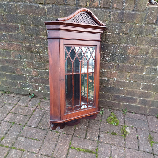 Superb Vintage Mahogany Mirror Back Corner Cupboard Exceptional Quality FREE HAND Delivery Very Heavy