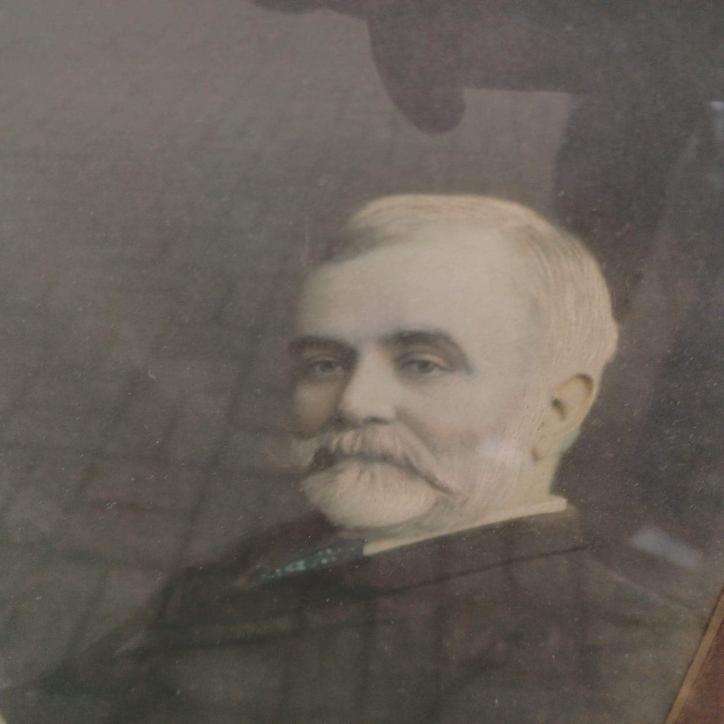 Framed vintage Edwardian photo in stunning wooden antique glazed frame – 1909 antique oak frame, photo by William Skewes, Wigan photographer