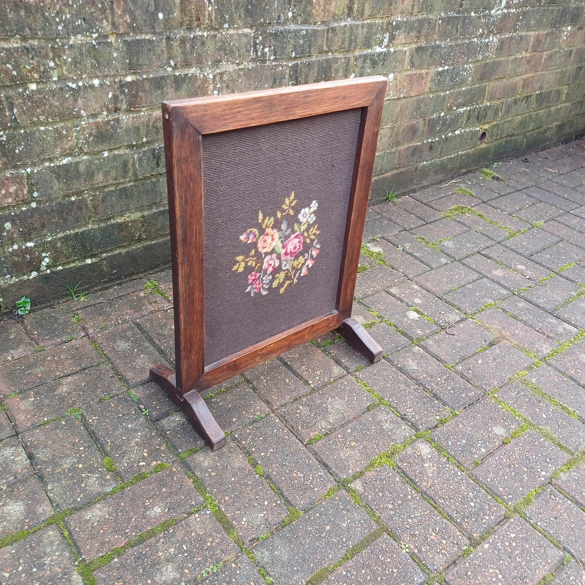 Pretty Vintage Solid Oak Fire Screen with Brown Still Life Tapestry