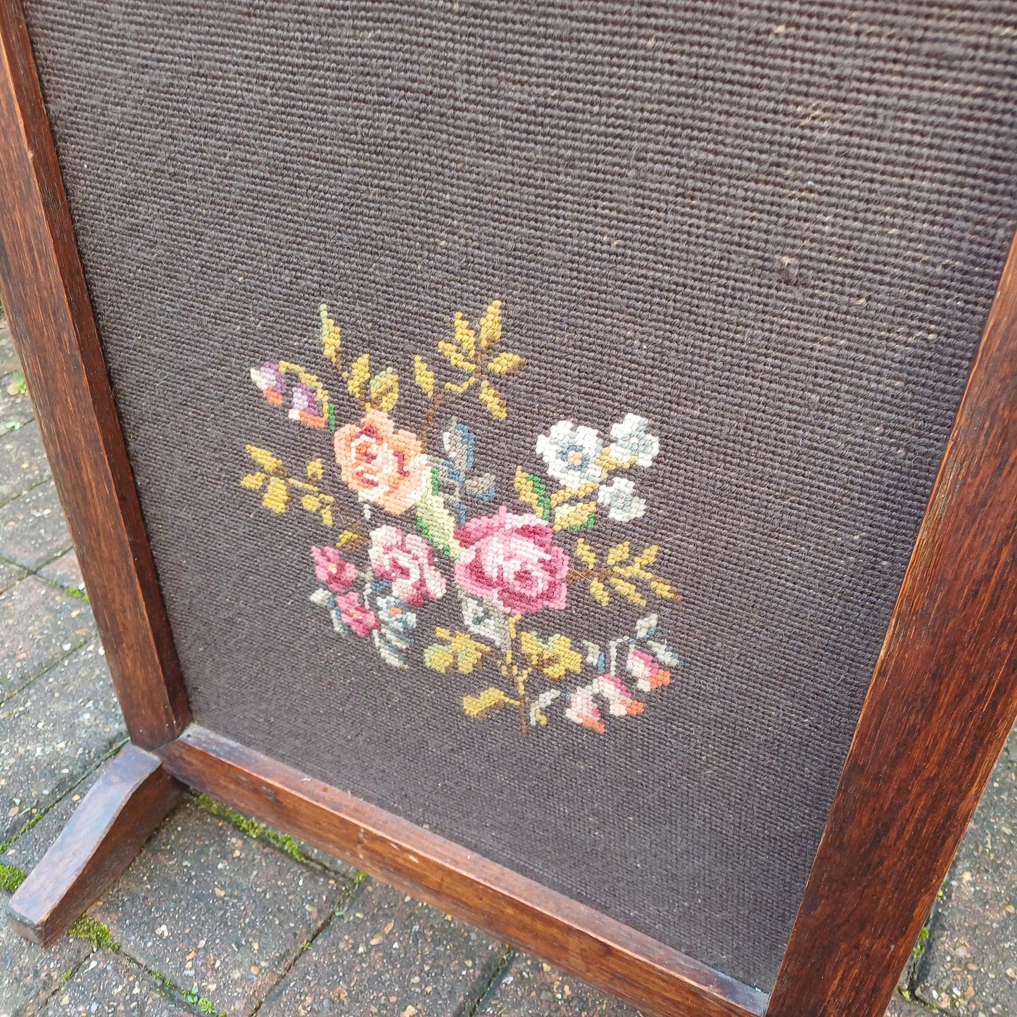 Pretty Vintage Solid Oak Fire Screen with Brown Still Life Tapestry