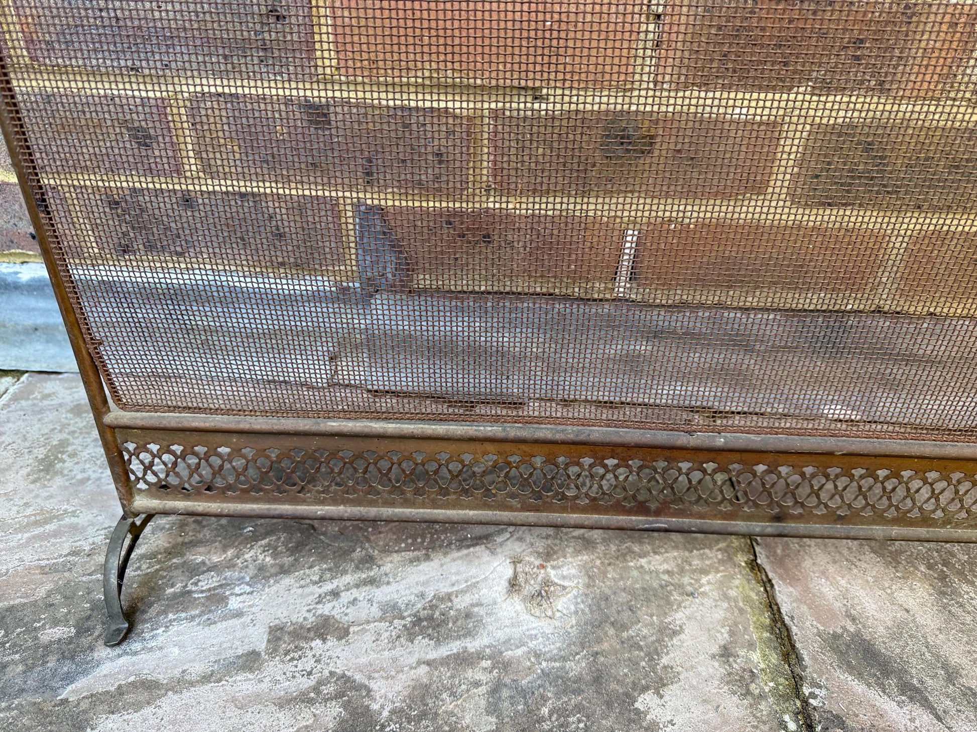 1960s Retro Metal Fire Screen, Vintage Spark Guard, Vintage fire guard, firescreen, sparkguard - metal with fleur de lis