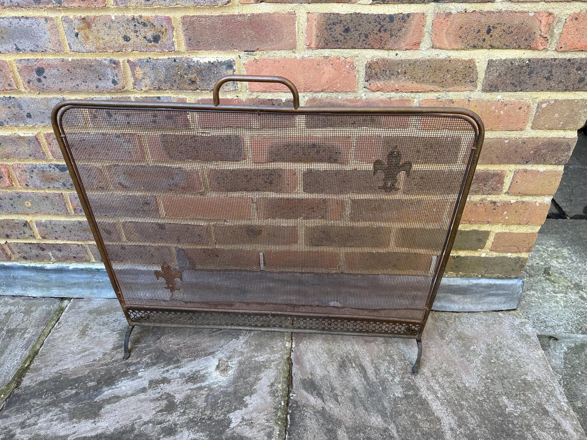 1960s Retro Metal Fire Screen, Vintage Spark Guard, Vintage fire guard, firescreen, sparkguard - metal with fleur de lis