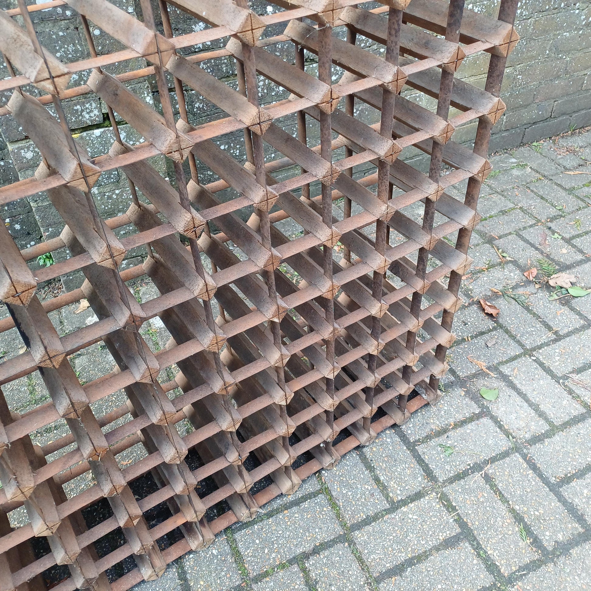 Vast Outstanding Wood and Metal Vintage Wine Rack – Enormous Proportions 110 x 130 cm FREE HAND Delivery