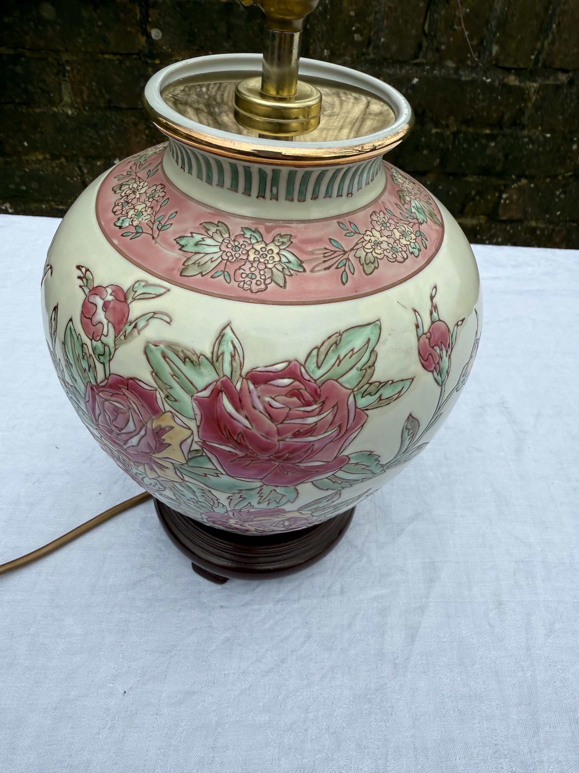 Vintage painted Oriental Chinese Table Lamp with Rose detail - PAT tested and working