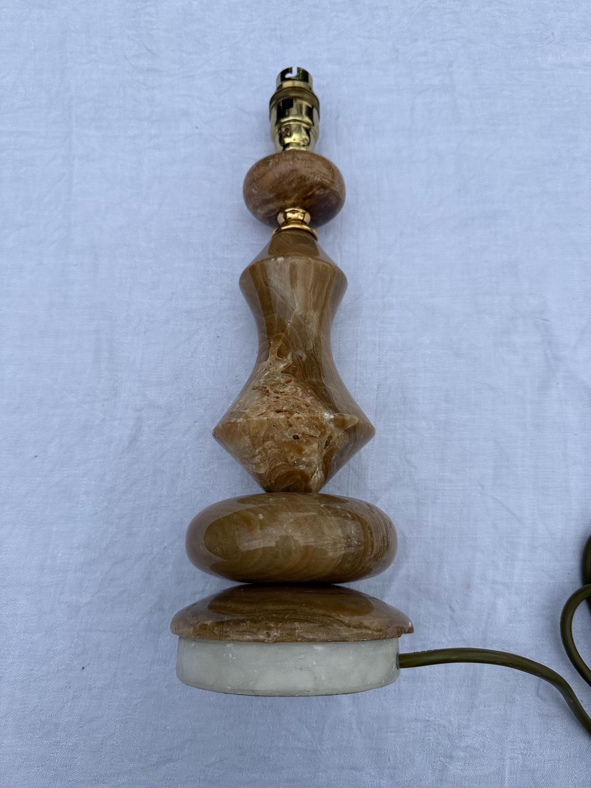 Unusual Vintage Onyx Brown Shaped Table Lamp - PAT tested, 35cm tall
