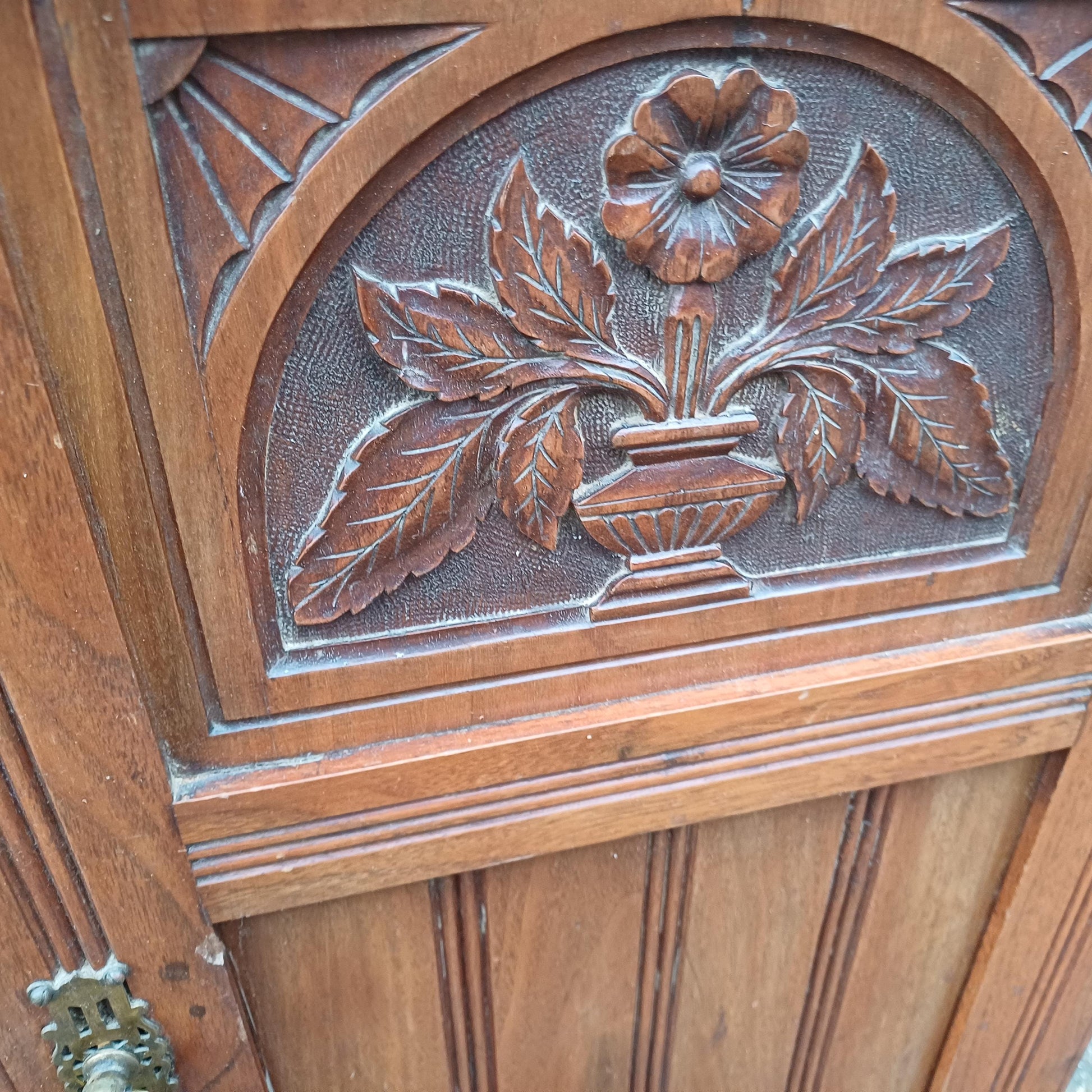Top Quality Vintage Late Victorian Walnut Bedside or Pot Cupboard