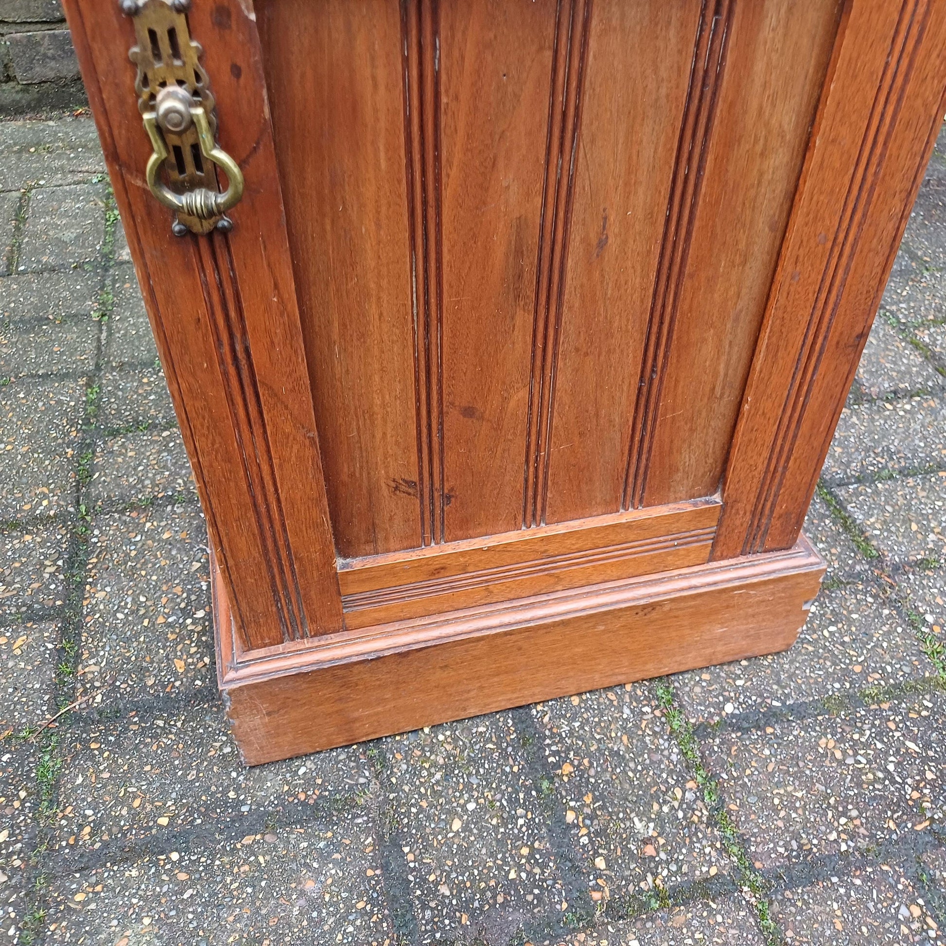 Top Quality Vintage Late Victorian Walnut Bedside or Pot Cupboard