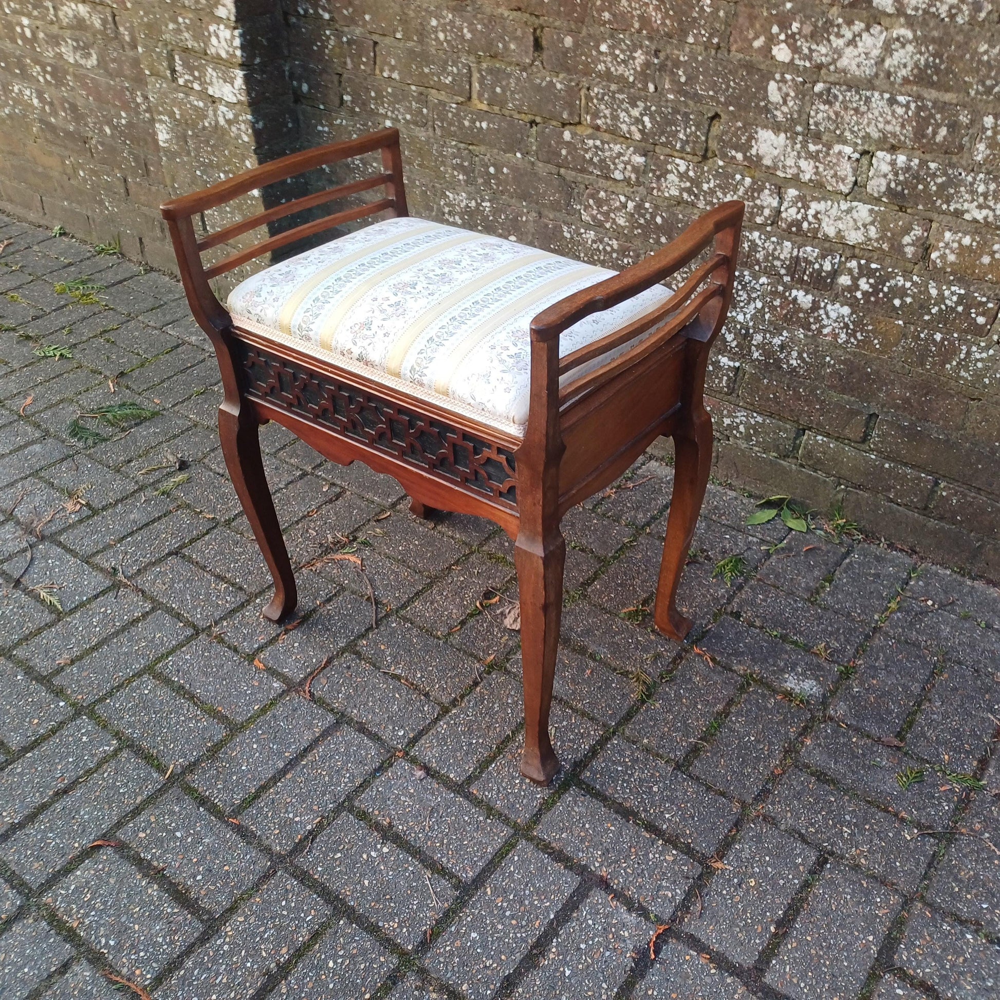 Very Large Antique Late Victorian Mahogany Piano Stool – Elegant Fretwork, Storage Compartment FREE HAND Delivery