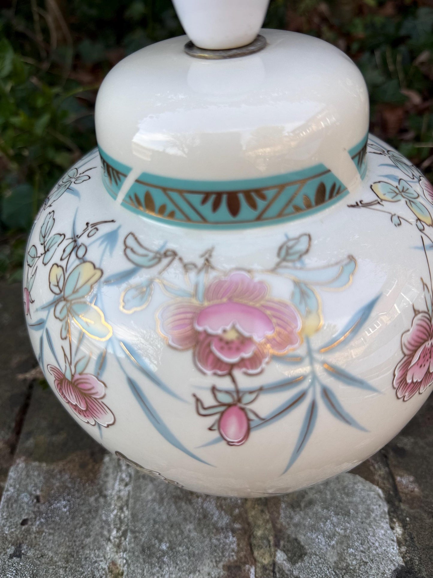 retro floral ceramic