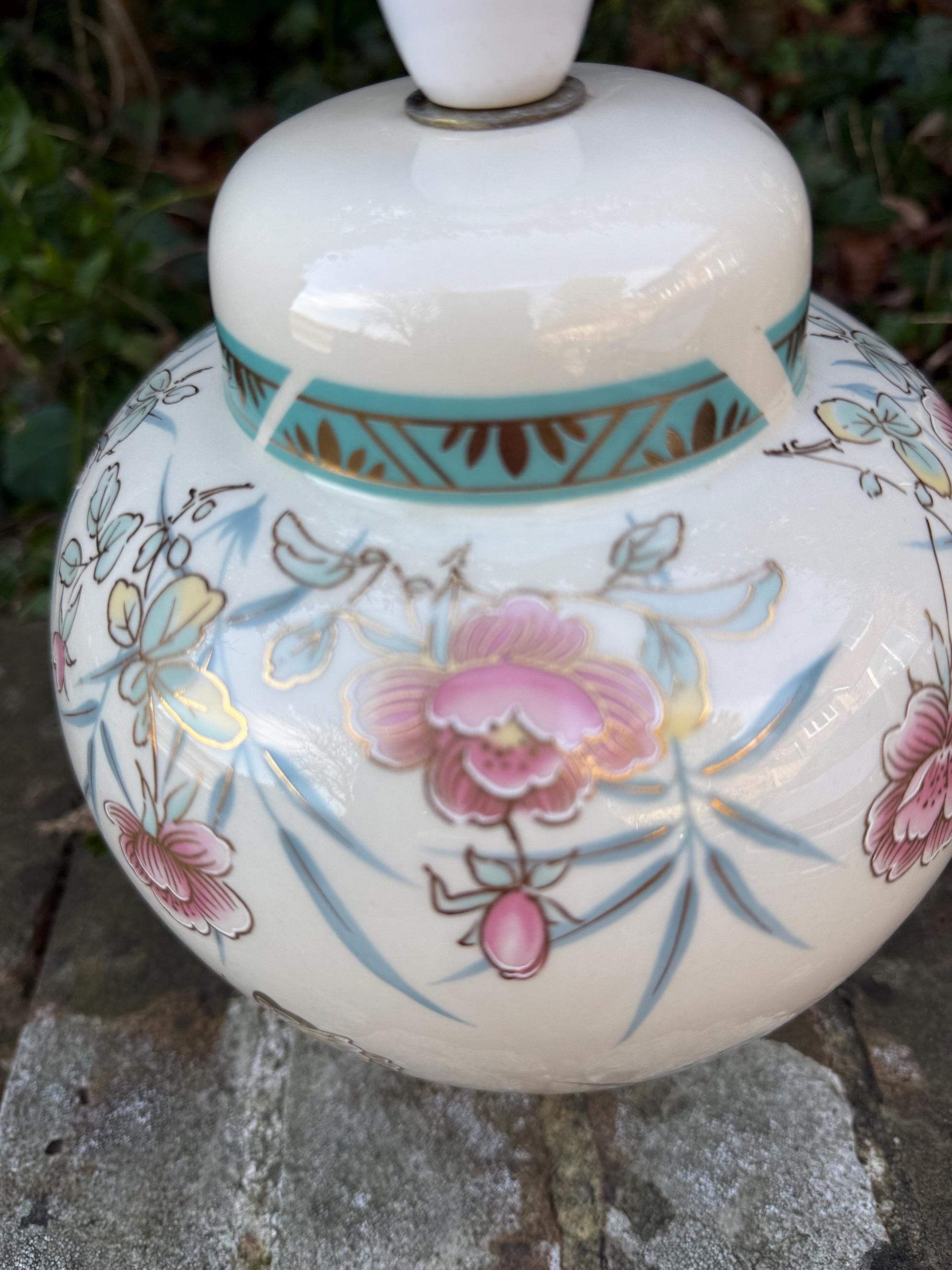 retro floral ceramic