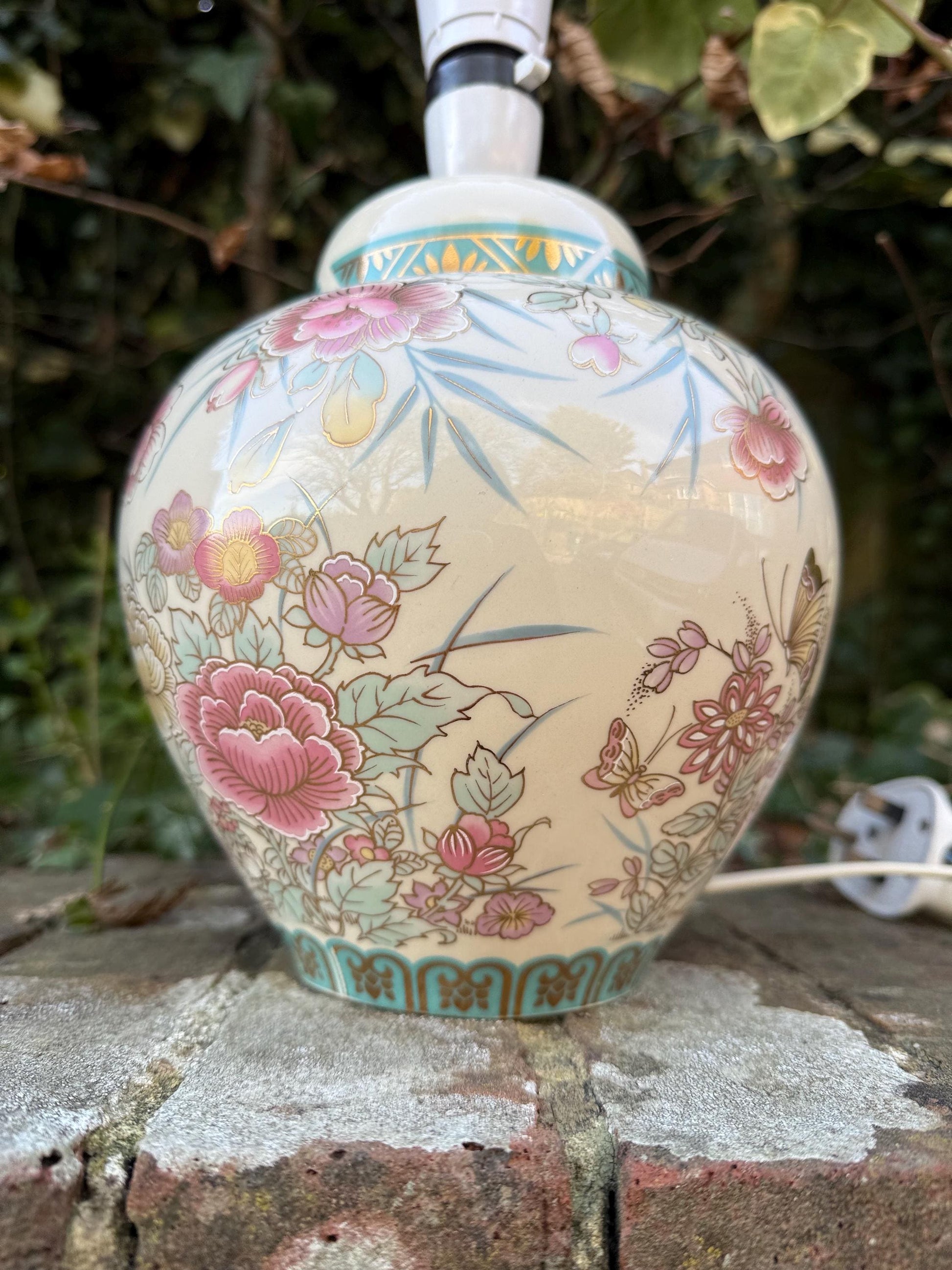 retro floral ceramic