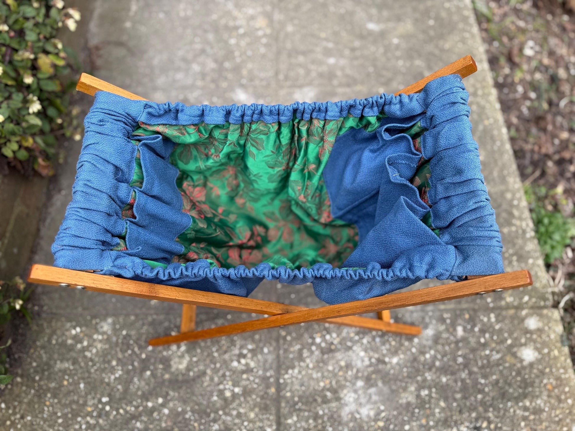 Vintage Knitting or Craft Folding Basket – wooden frame gorgeous Royal Blue & Emerald Green Basket; retro knitting basket, storage basket